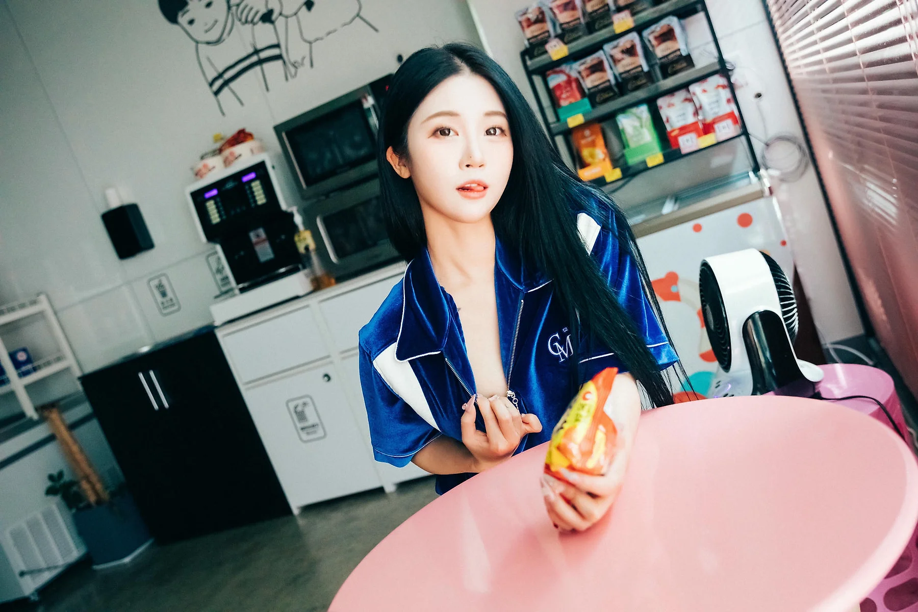 Loozy No.061 Bomi超市长发美女 - 9