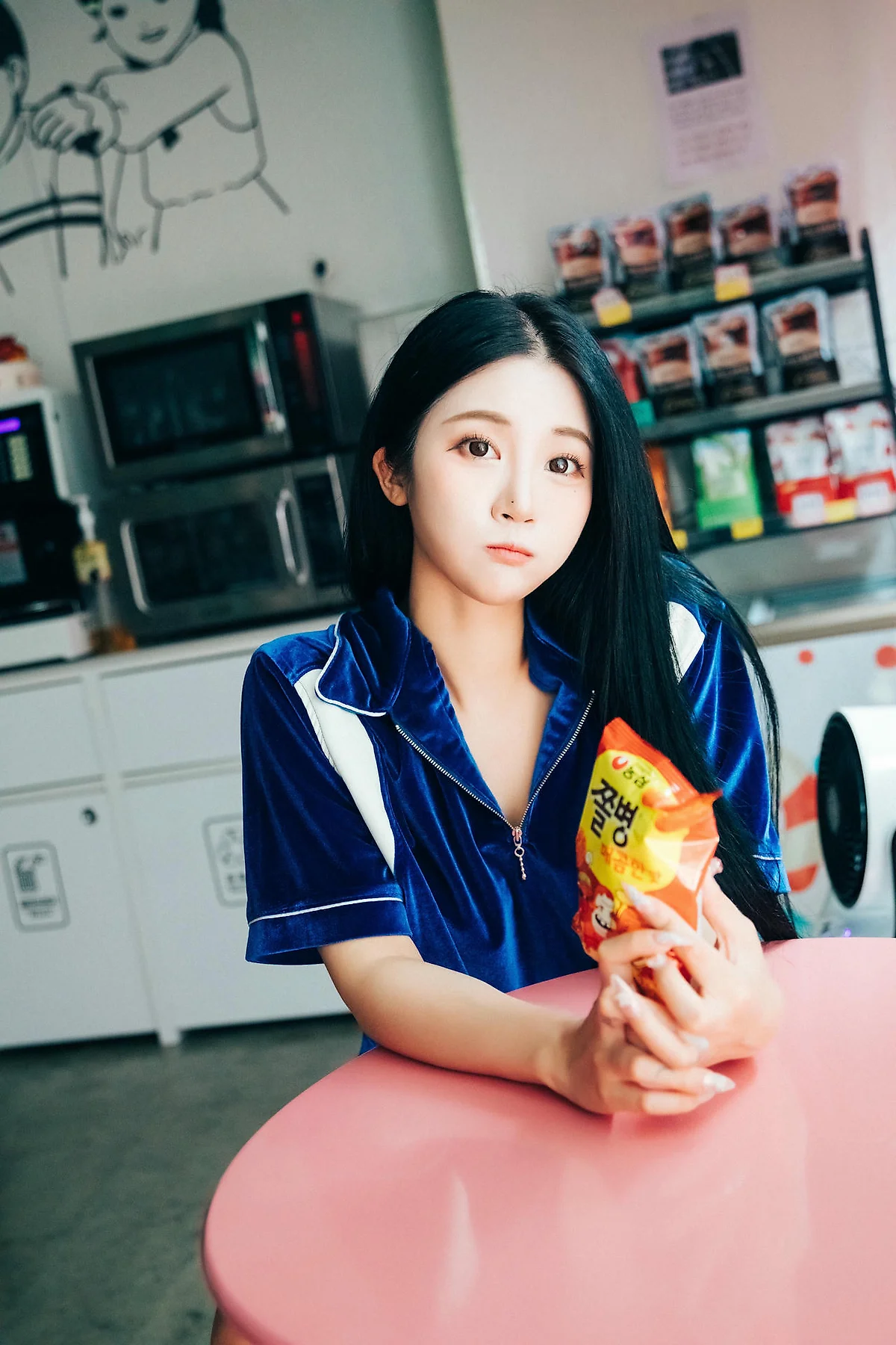 Loozy No.061 Bomi超市长发美女 - 2