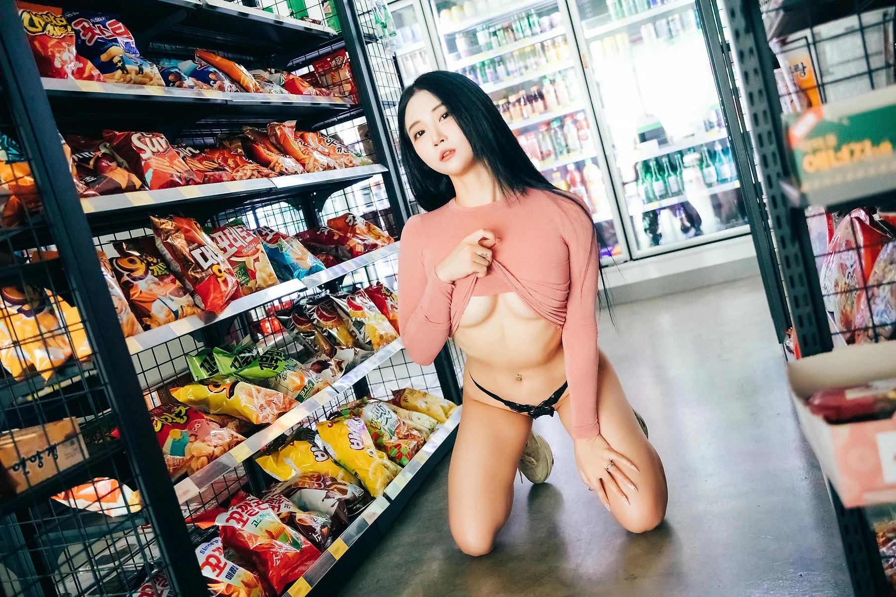 Loozy No.061 Bomi超市长发美女 - 1