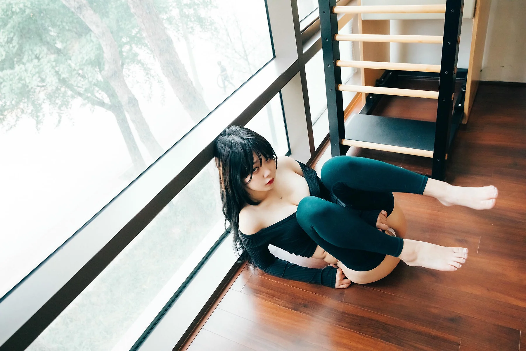 Loozy No.065 Zia香肩爆乳翘臀 - 5