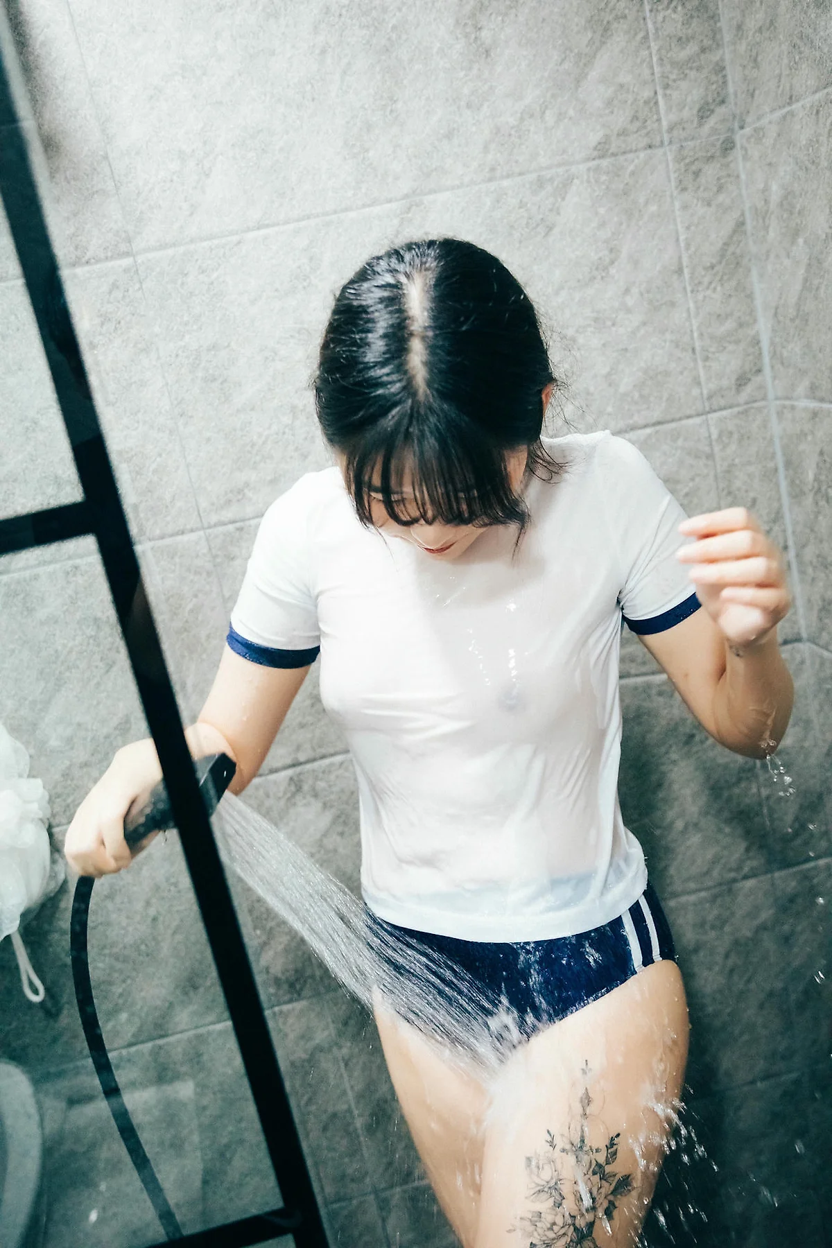 Loozy No.066 SonSon少女湿身白丝 - 1