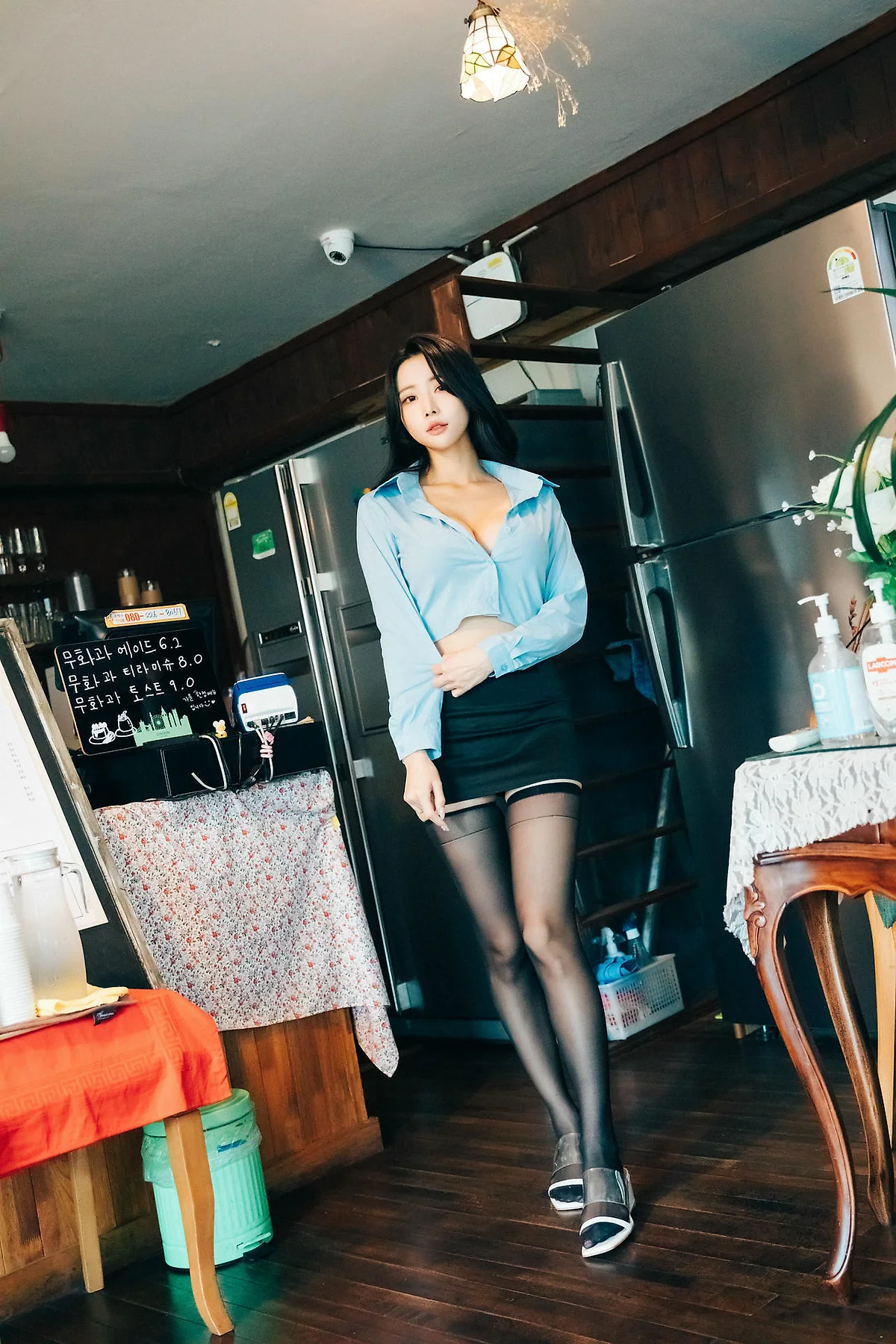 Loozy No.069 Yeonyu美臀黑丝短裙 - 1