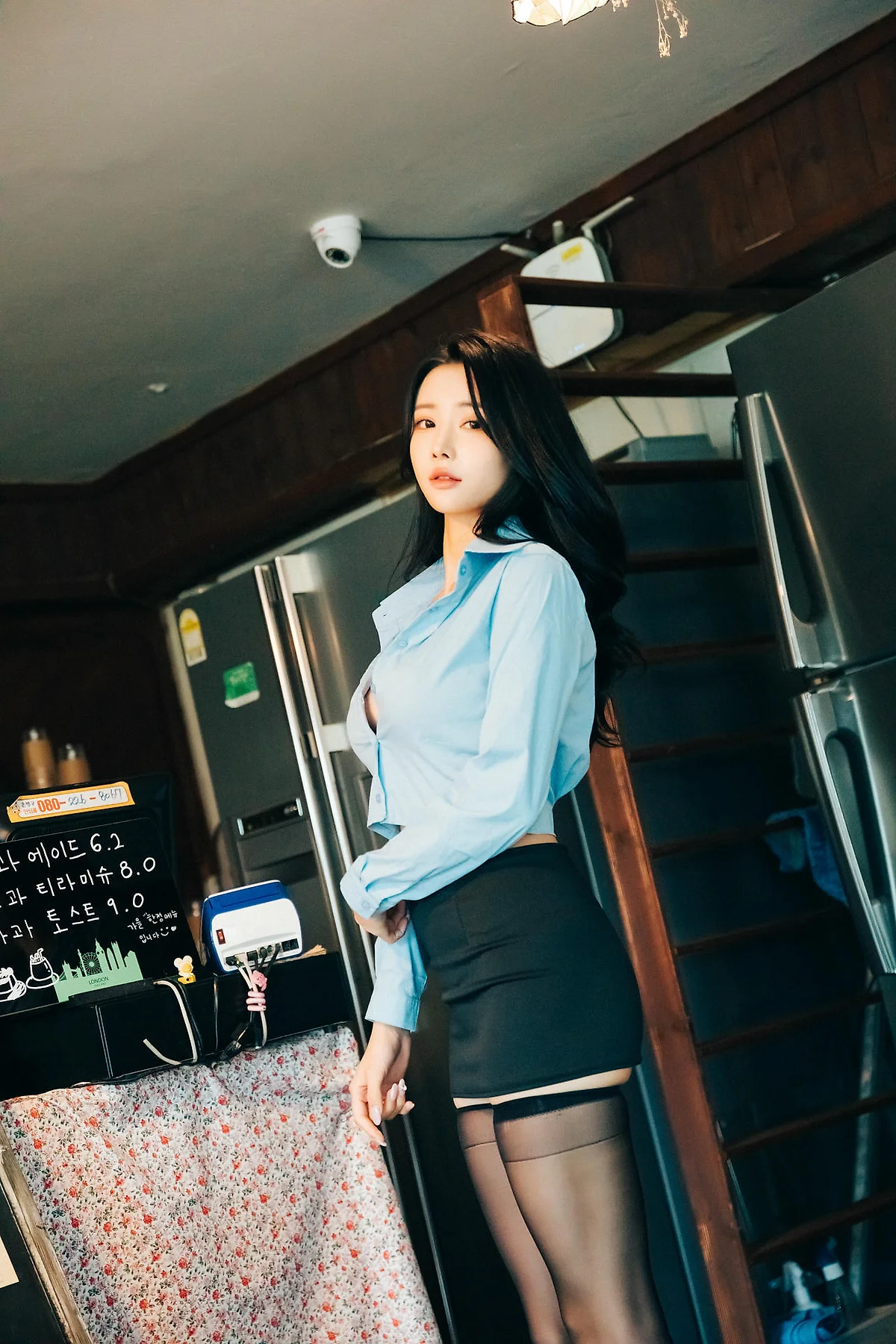 Loozy No.069 Yeonyu美臀黑丝短裙 - 2