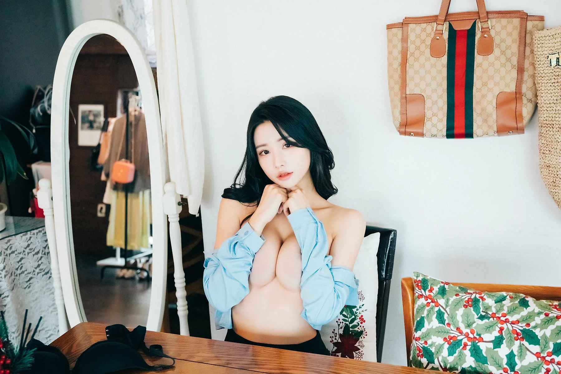 Loozy No.069 Yeonyu美臀黑丝短裙 - 1