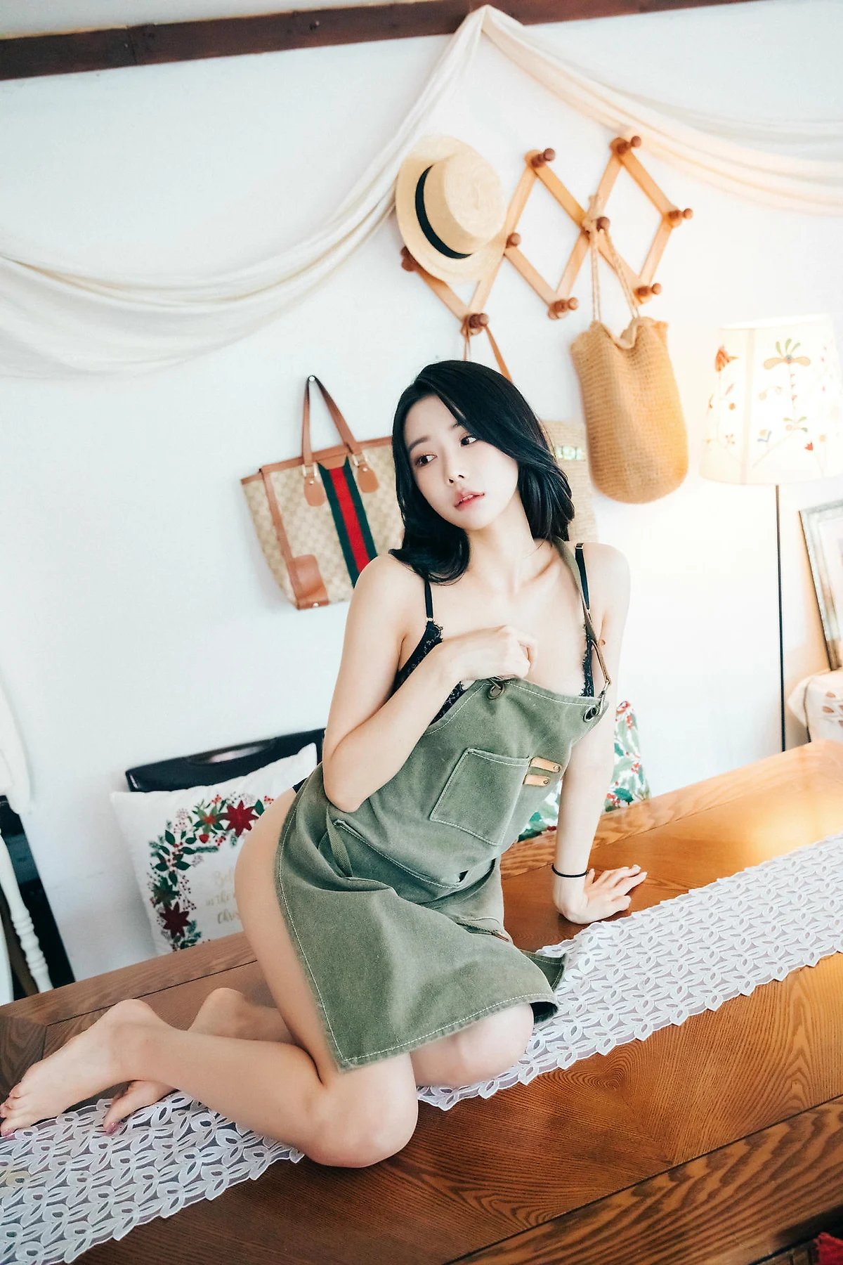 Loozy No.069 Yeonyu美臀黑丝短裙 - 6