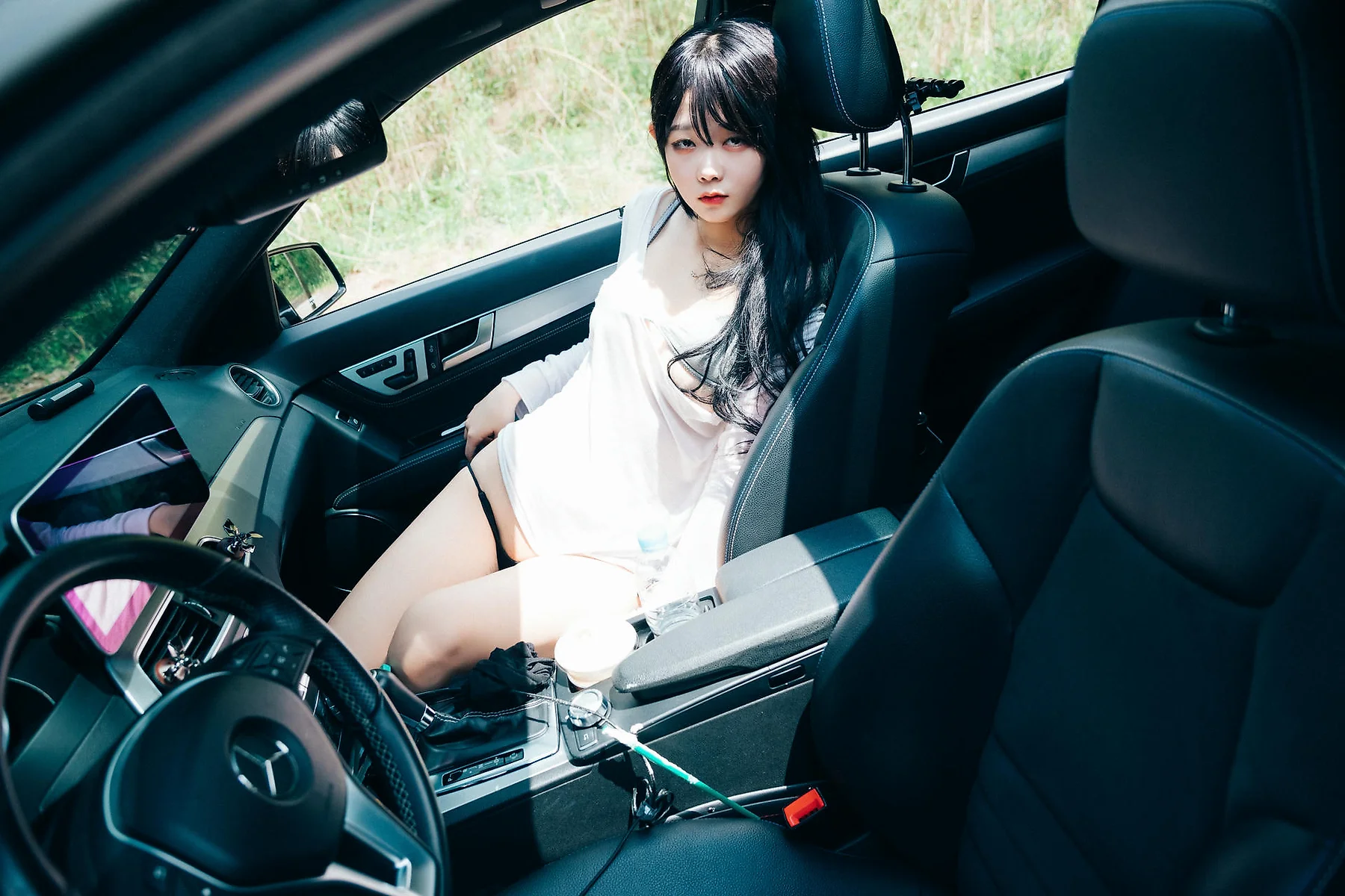 Loozy No.072 Zia车内写真乳贴 - 1