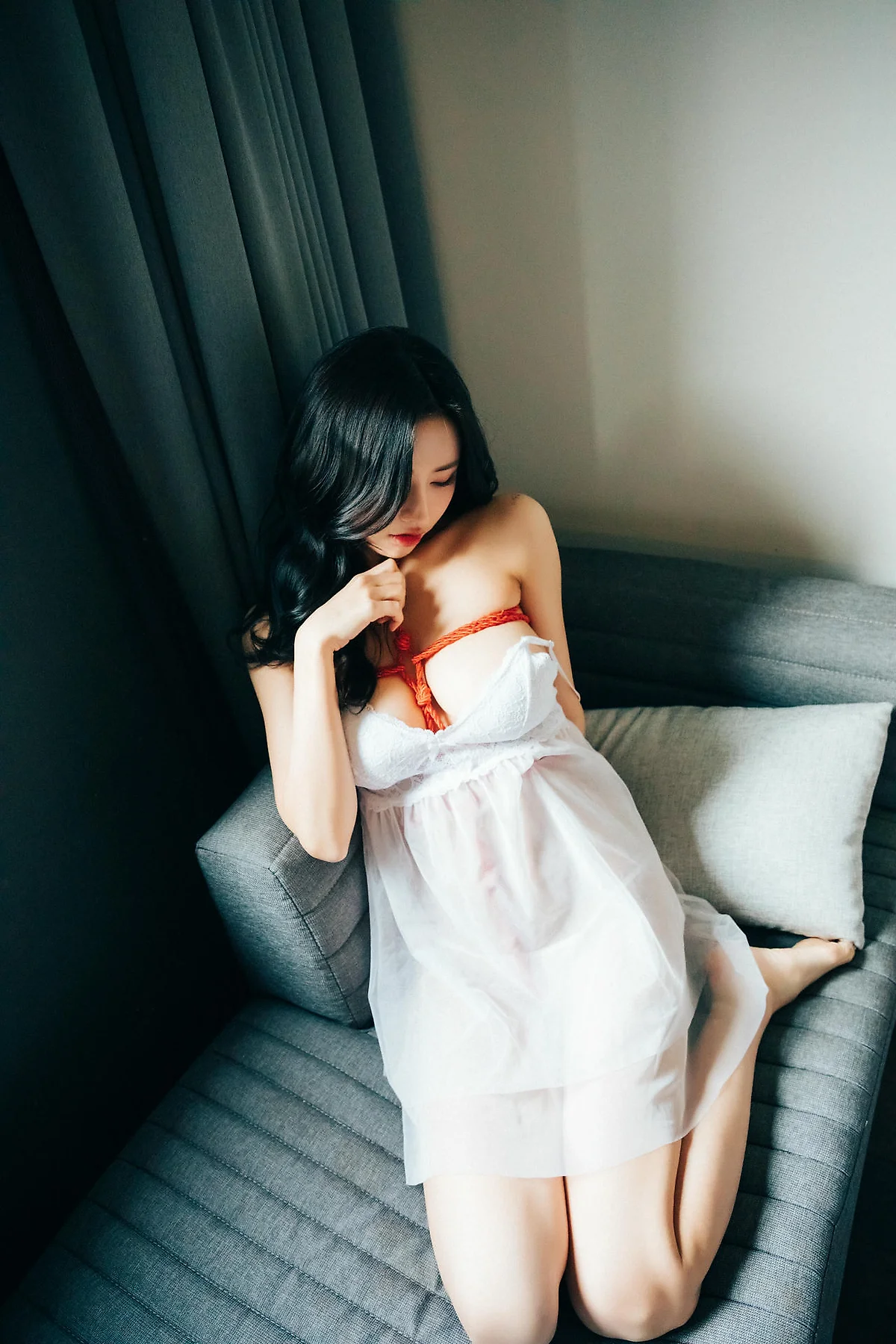 Loozy No.074 YeonYu爆乳白色美裙 - 6
