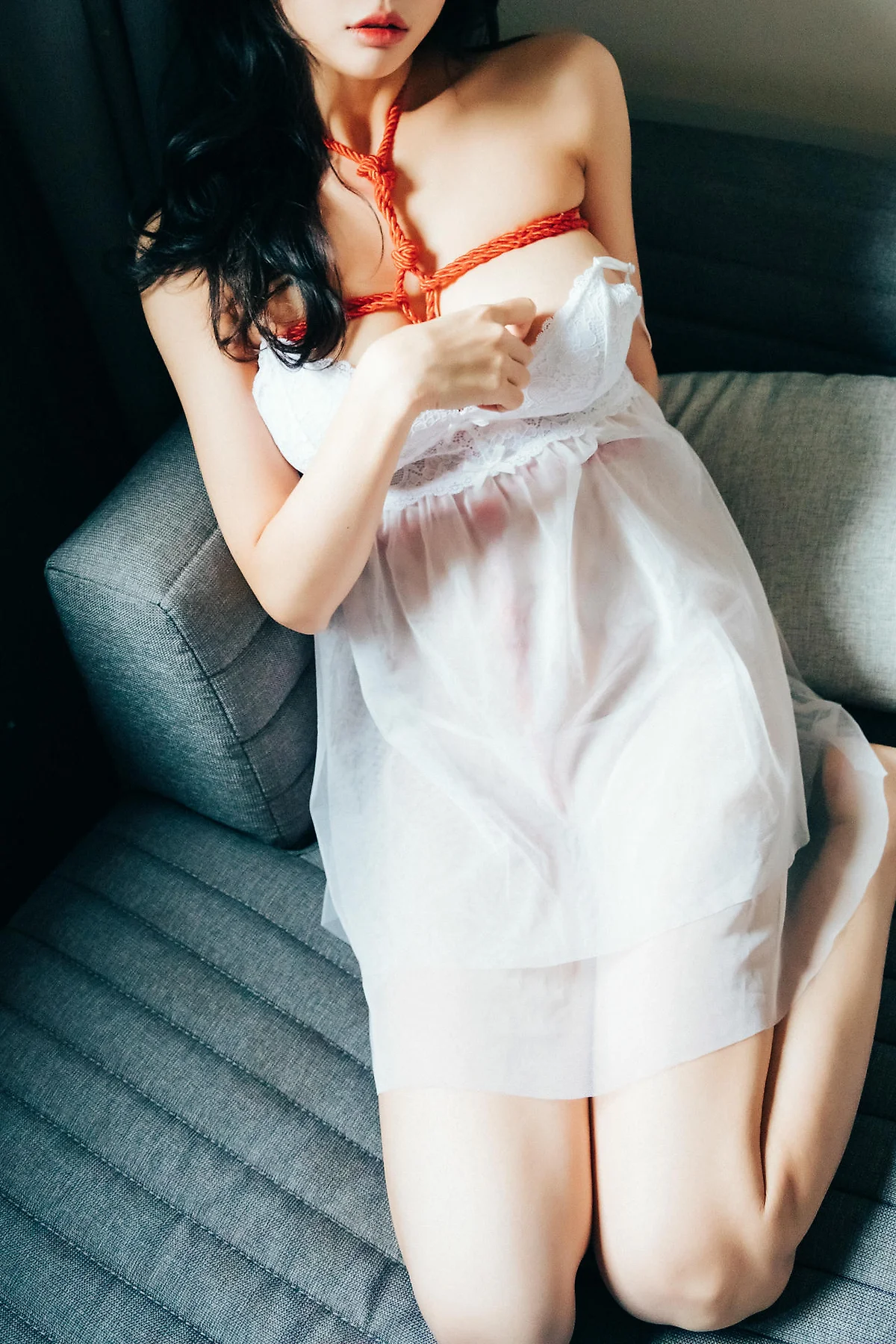 Loozy No.074 YeonYu爆乳白色美裙 - 7