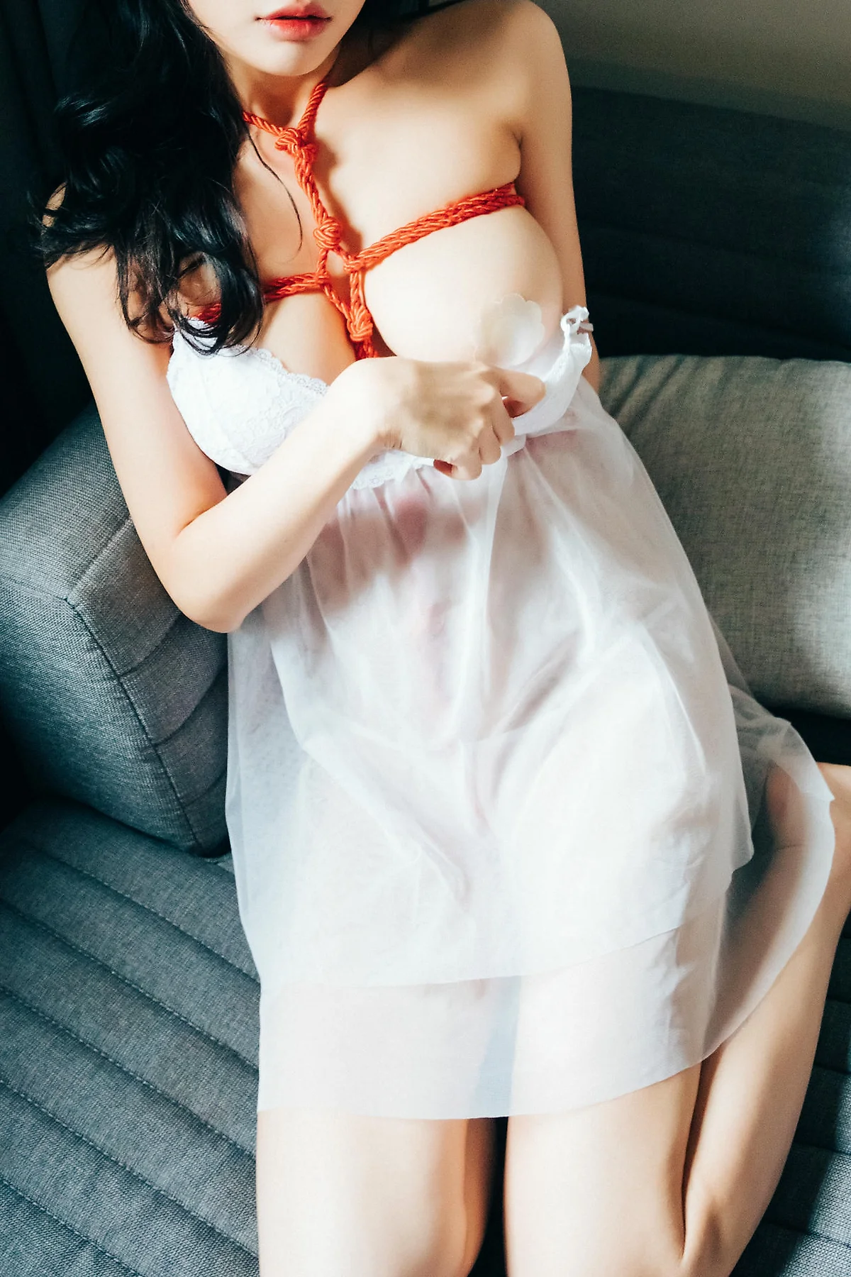 Loozy No.074 YeonYu爆乳白色美裙 - 8