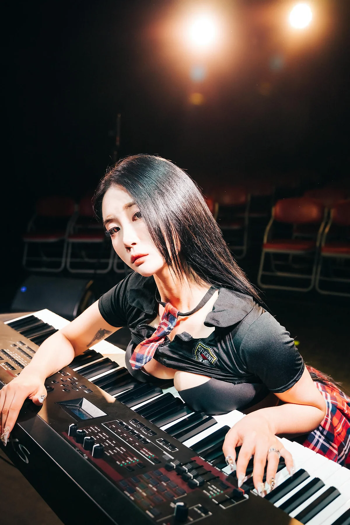 Loozy No.075 Bomi舞台写真翘臀 - 3