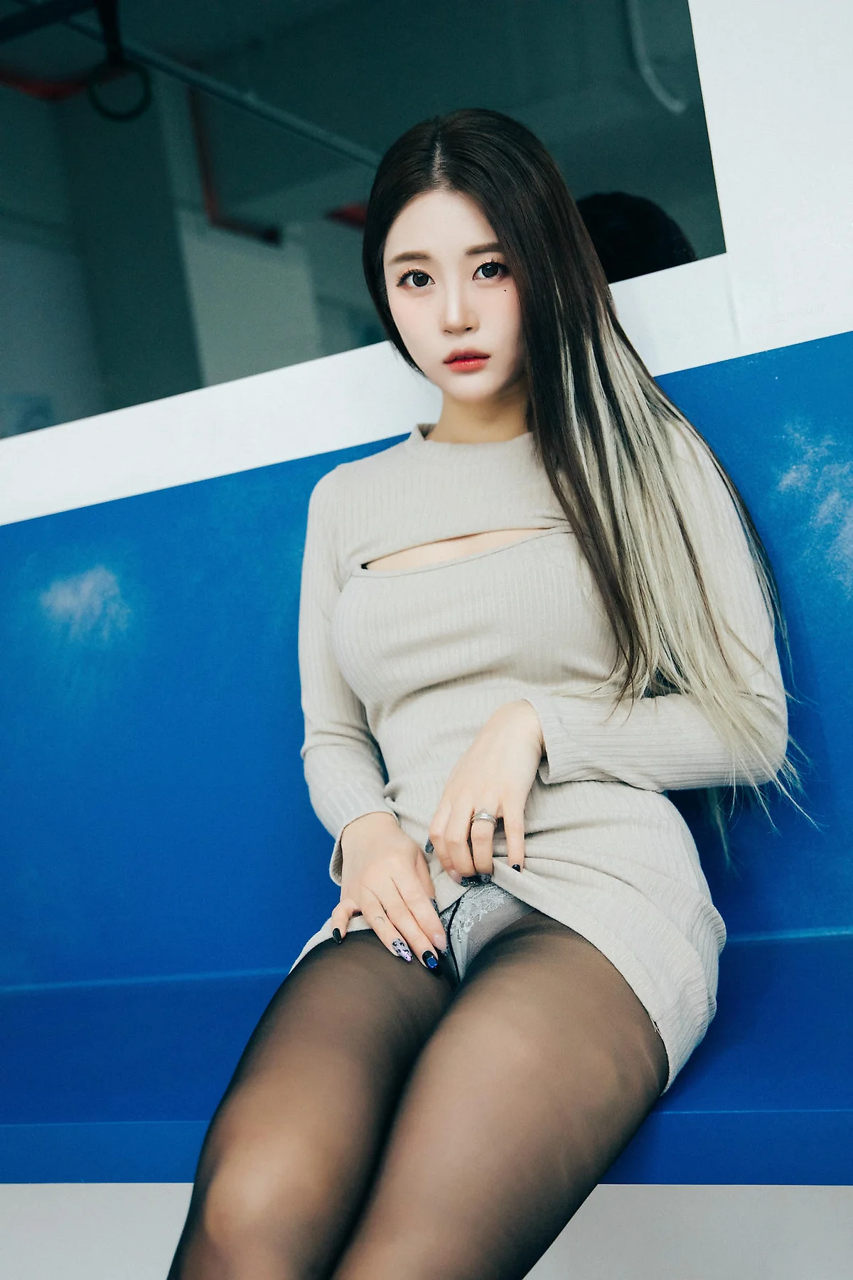 Loozy No.080 Bomi地铁黑丝少女 - 4