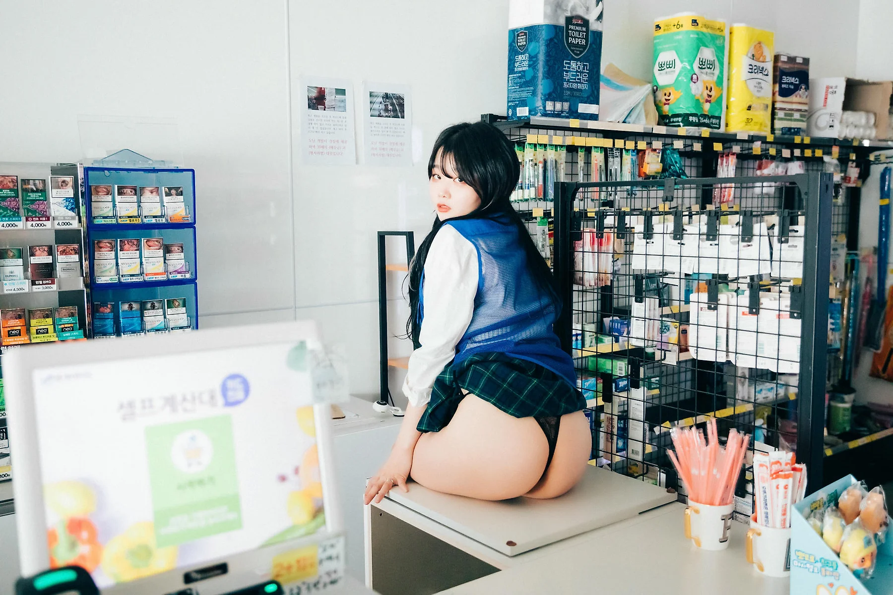 Loozy No.083  Zia便利店少女诱惑1 - 2