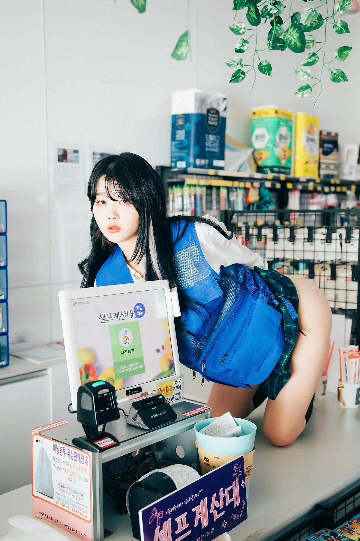 Loozy No.083  Zia便利店少女诱惑1 - 4