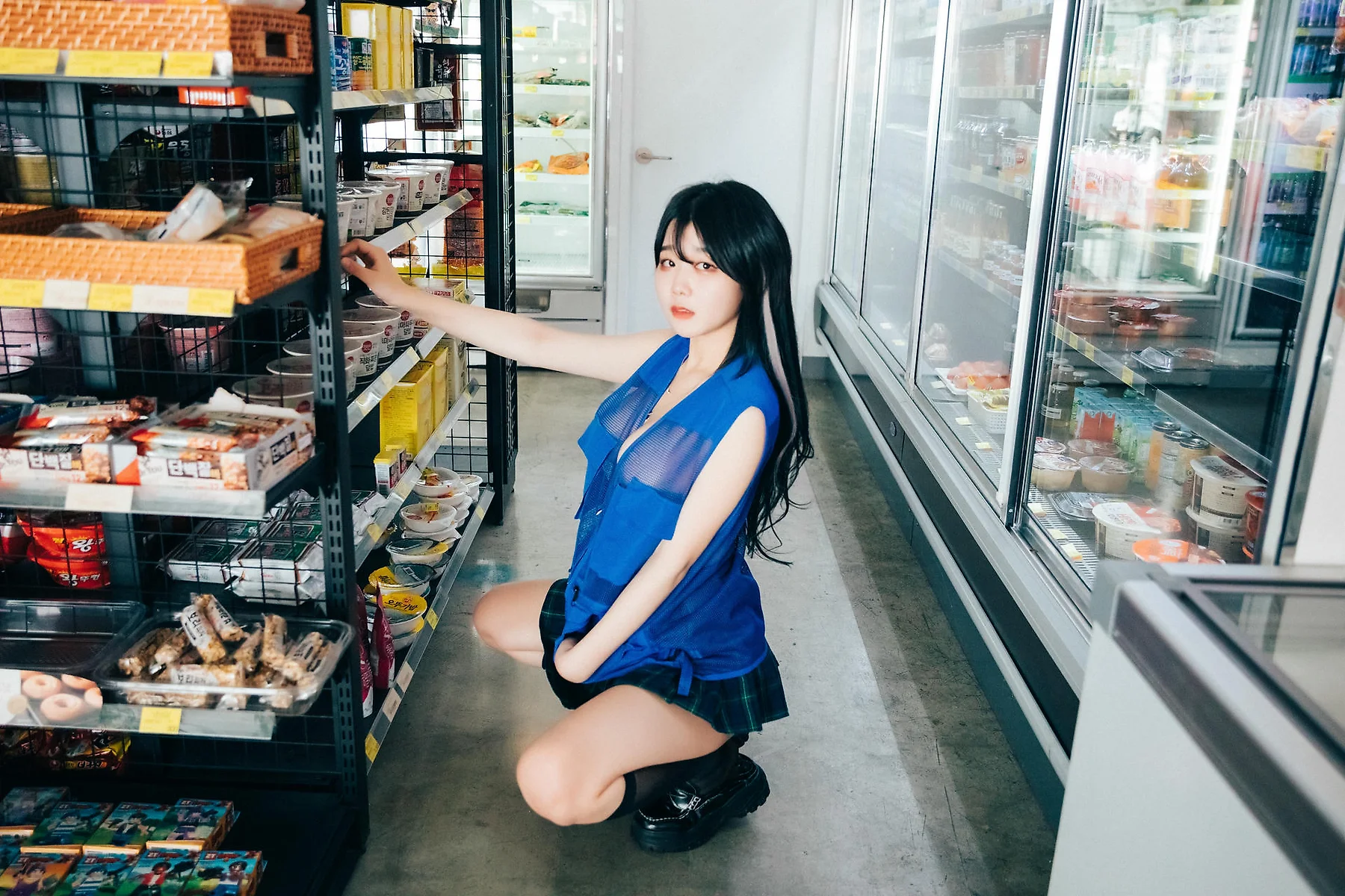 Loozy No.083 Zia便利店少女诱惑1 - 6