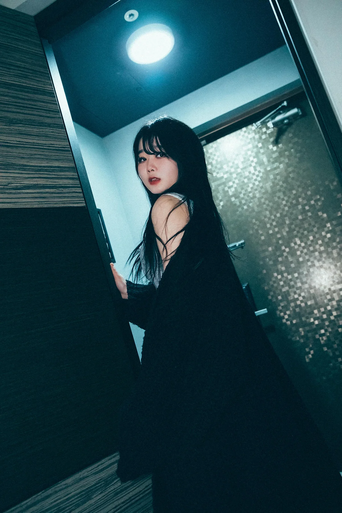 Loozy No.104 Zia灰色玉背紧身裙 - 1