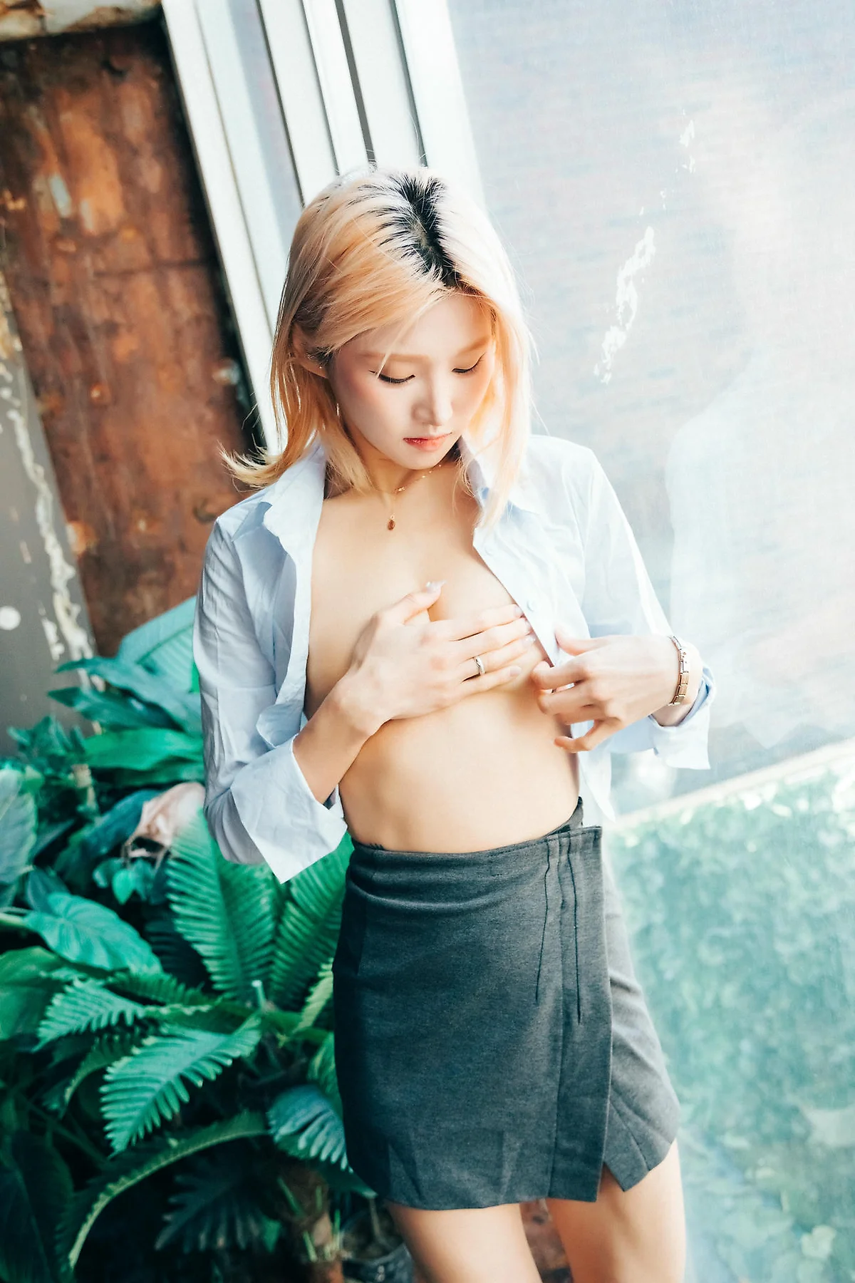 Loozy No.107 Taeri Enslave捆绑爆乳ol短裙 - 5