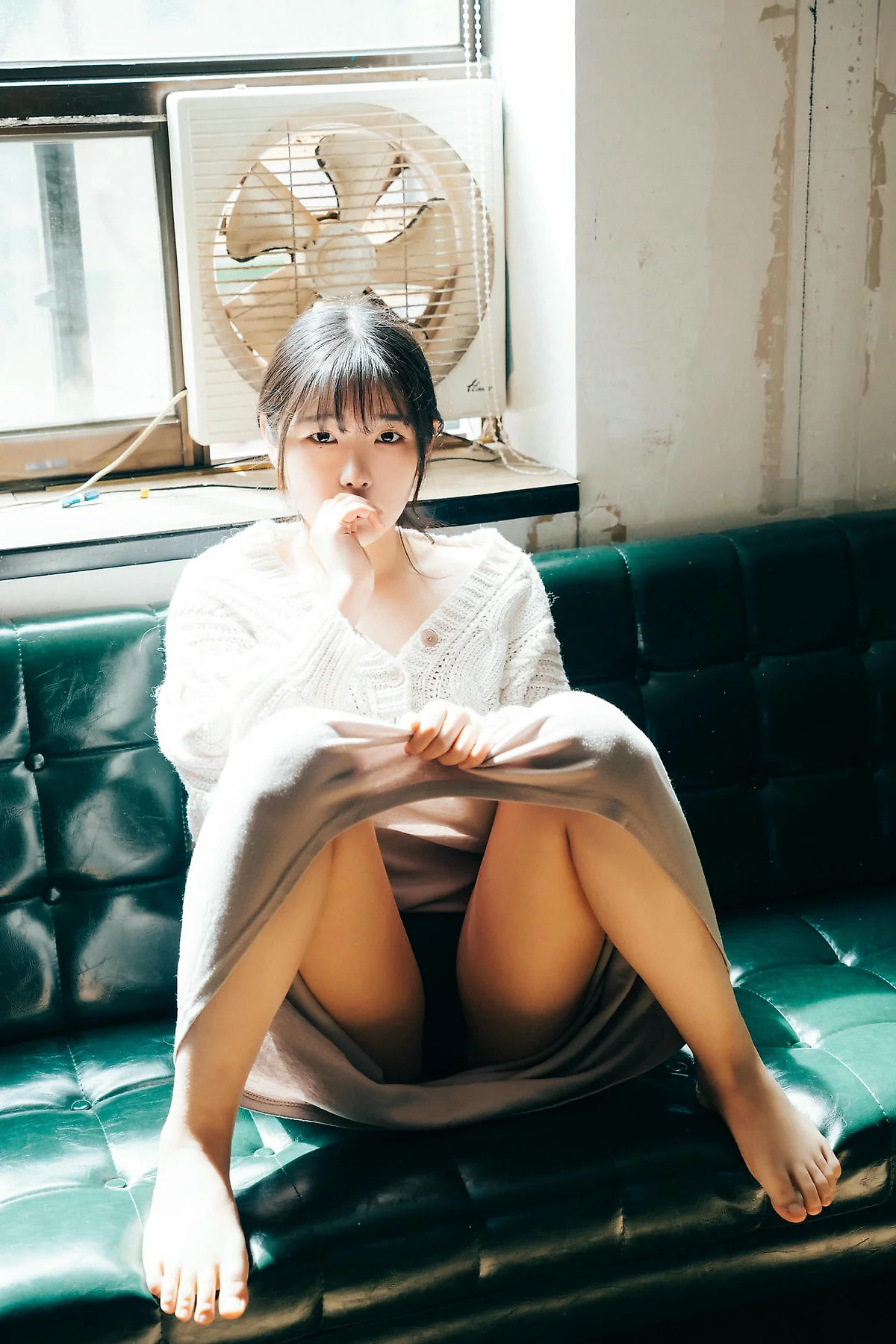 Loozy No.111 Sonson爆乳灰裙美女 - 3