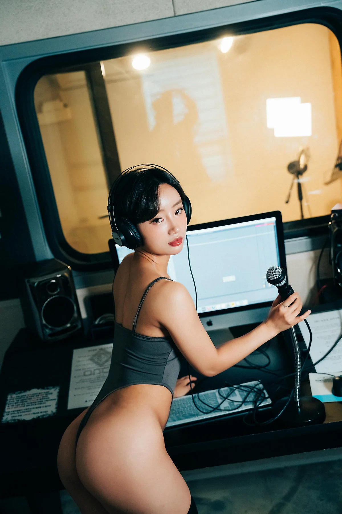 Loozy No.116 Booty Queen翘臀少女录音室 - 9