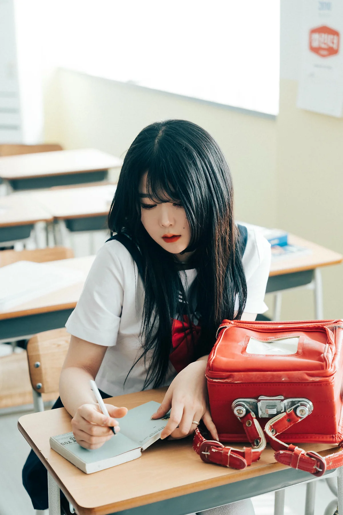 Loozy No.117 Zia教室内的少女写真 - 9
