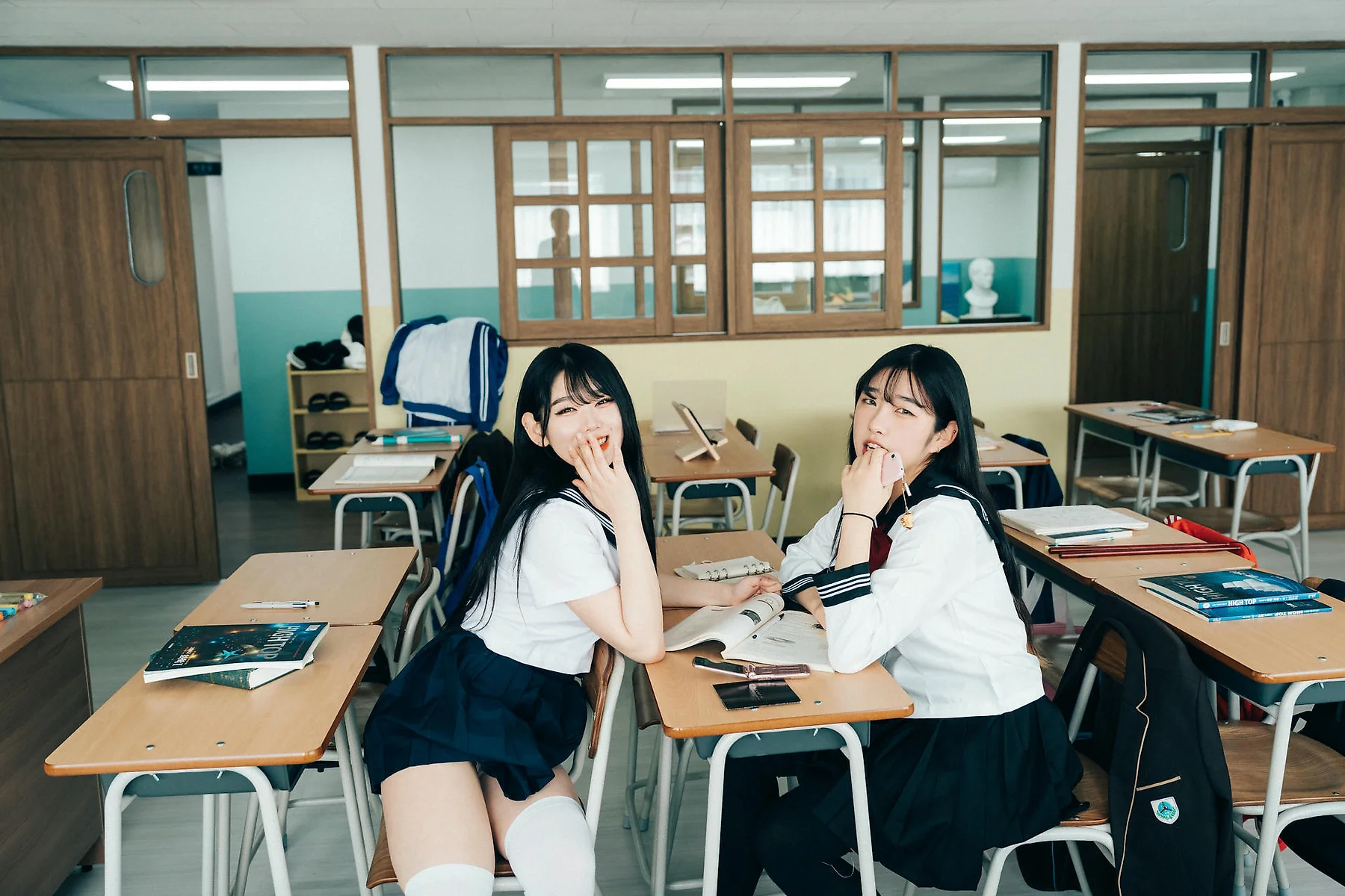 Loozy No.117 Zia教室内的少女写真 - 9