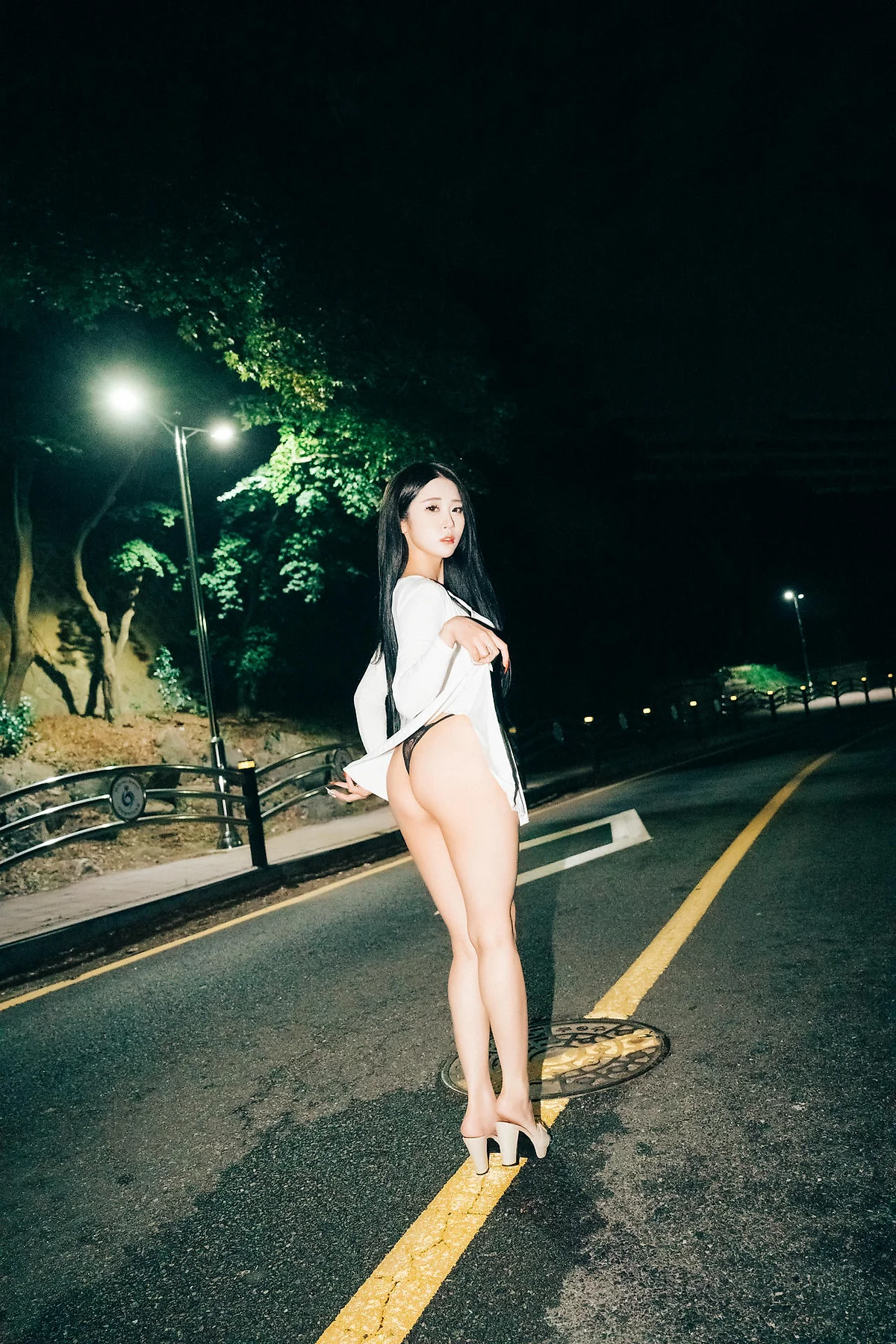 Loozy No.118 Bomi夜游美女蕾丝内裤 - 3