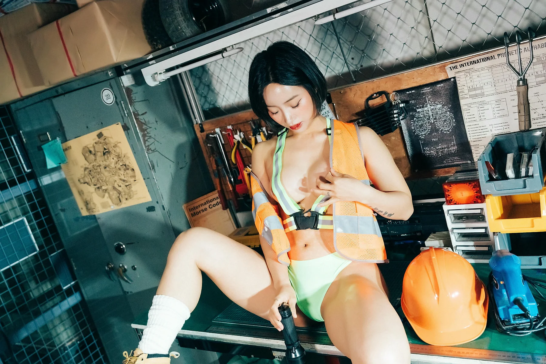 Loozy No.122  Booty Queen少女维修工 - 7