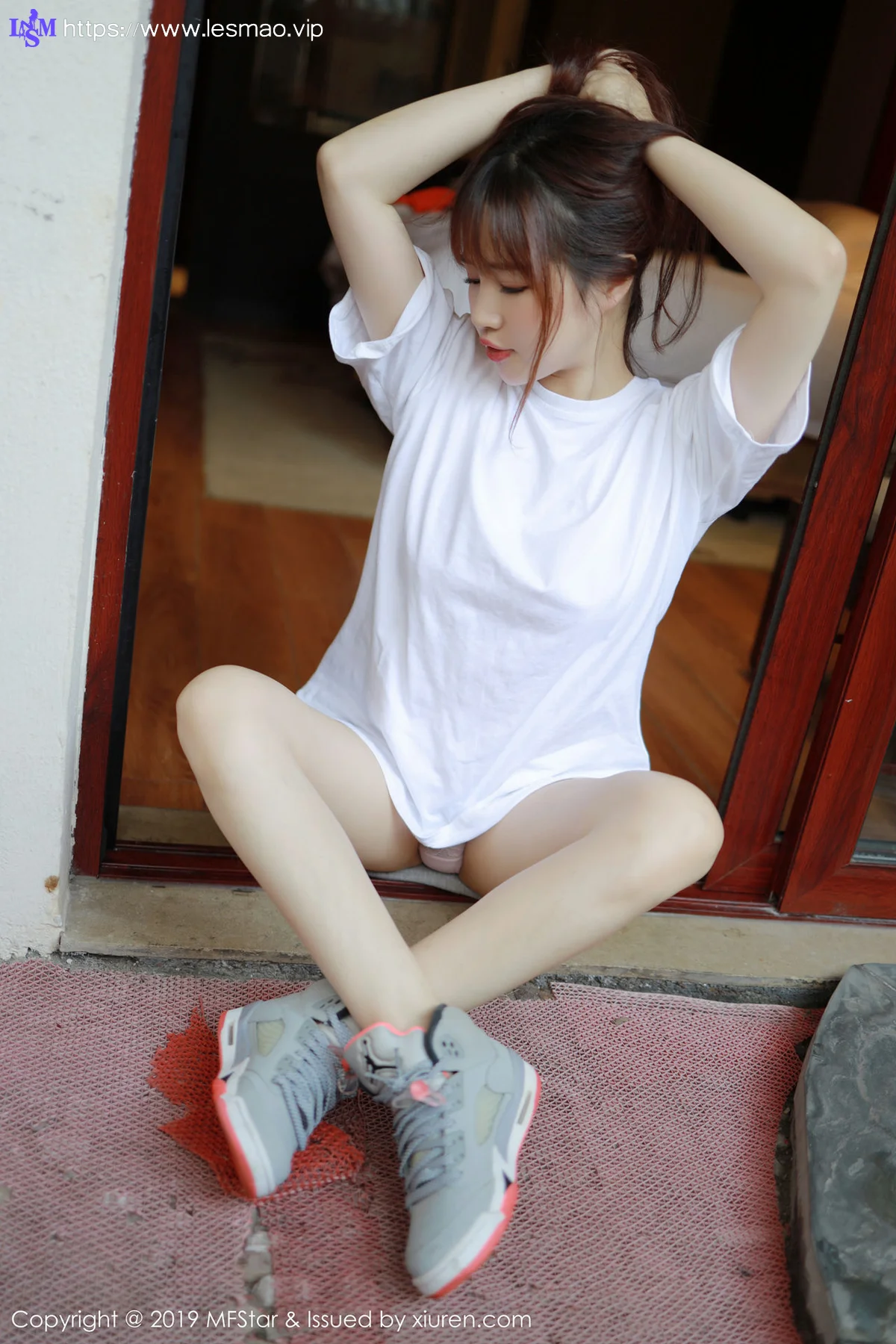 MFStar 模范学院 Vol.237 童颜巨乳恩率babe首套写真 - 1
