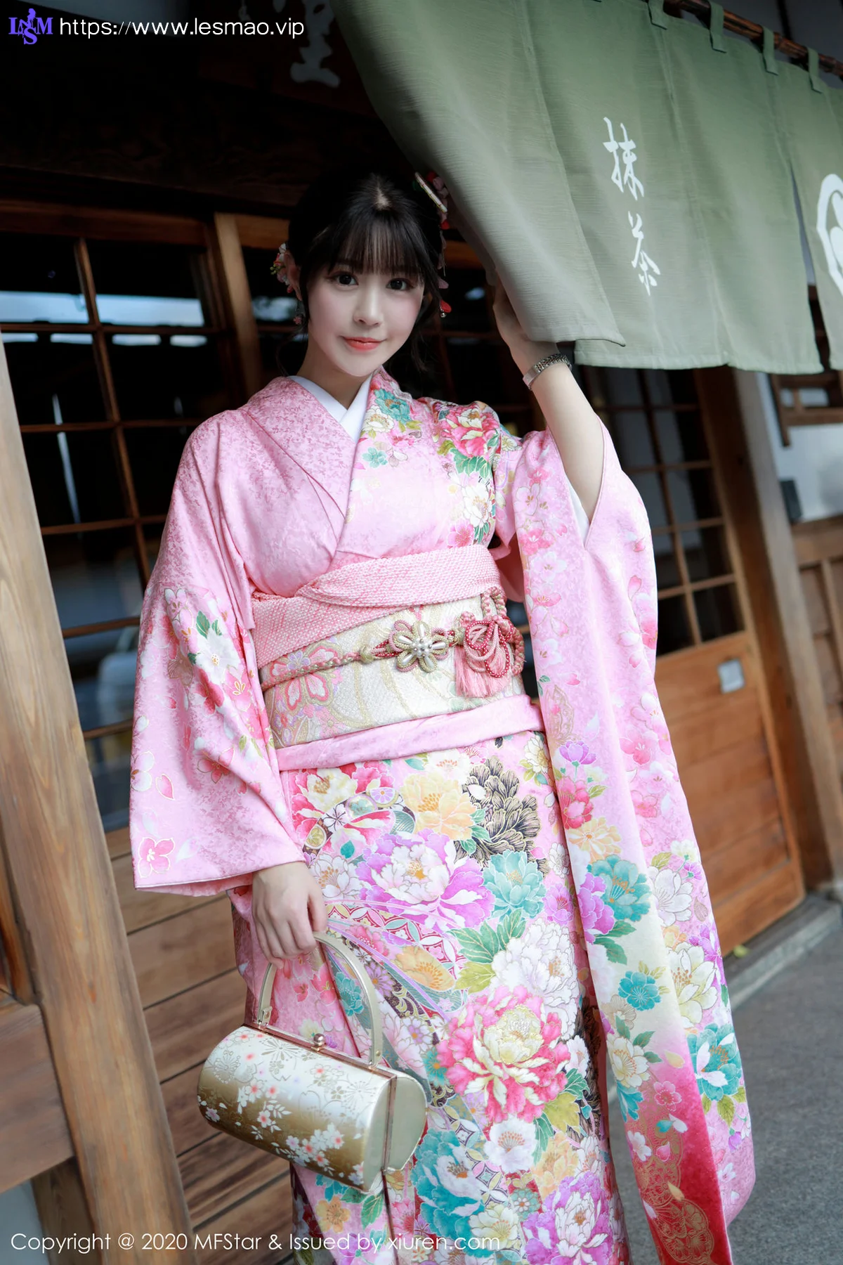 MFStar 模范学院 Vol.254 绚丽和服 朱可儿Flower 日本旅拍写真 - 2