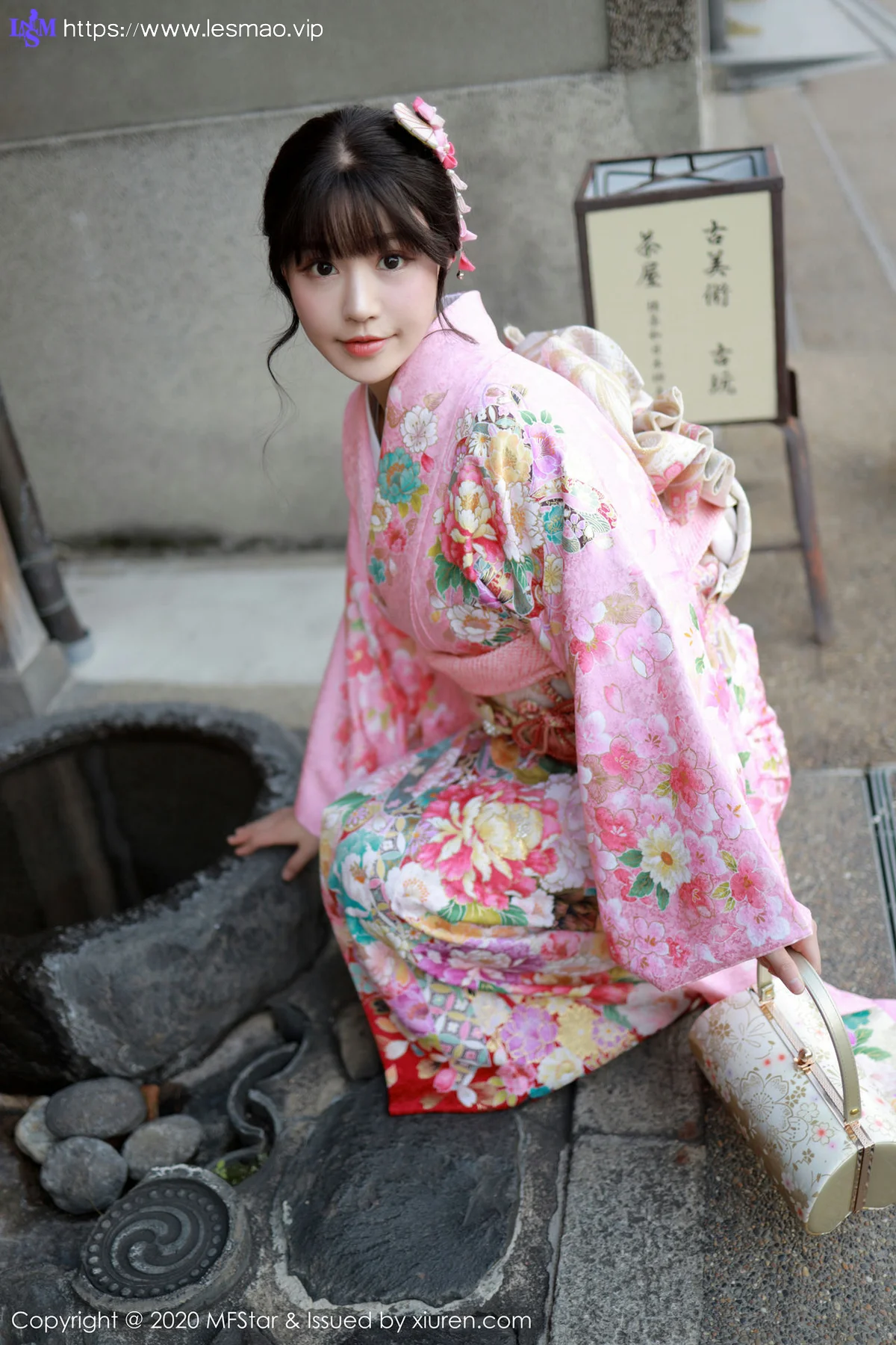 MFStar 模范学院 Vol.254 绚丽和服 朱可儿Flower 日本旅拍写真 - 6