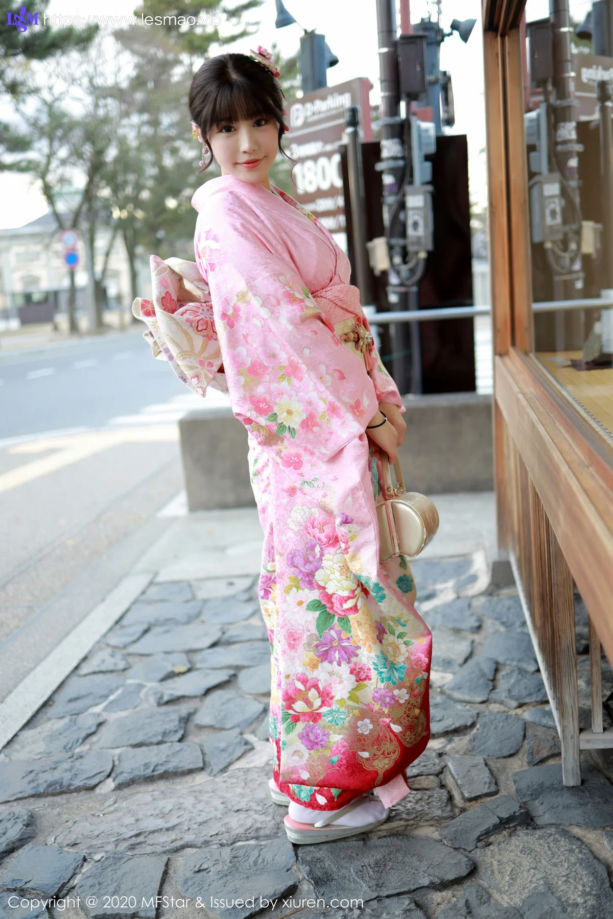 MFStar 模范学院 Vol.254 绚丽和服 朱可儿Flower 日本旅拍写真 - 8