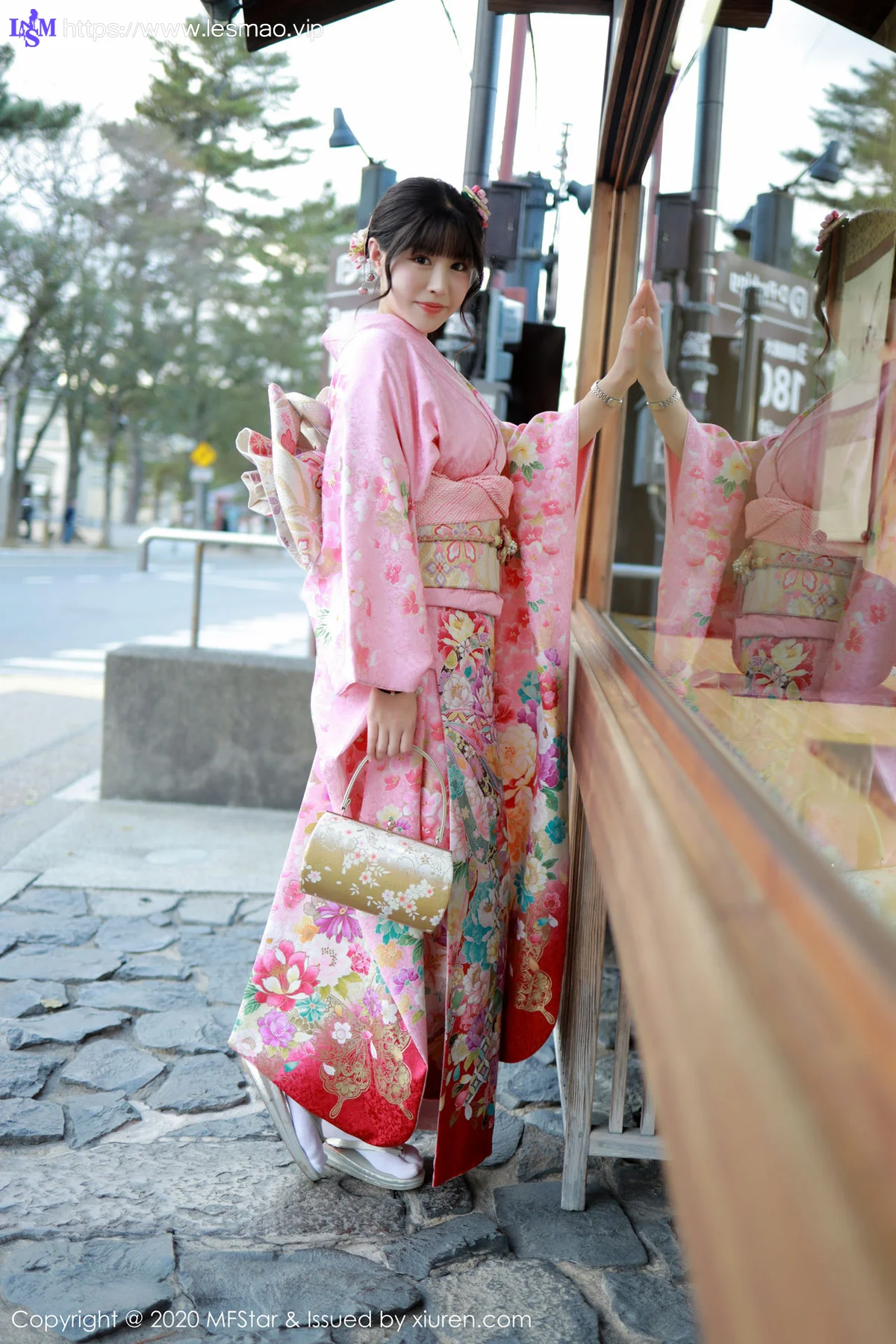 MFStar 模范学院 Vol.254 绚丽和服 朱可儿Flower 日本旅拍写真 - 9