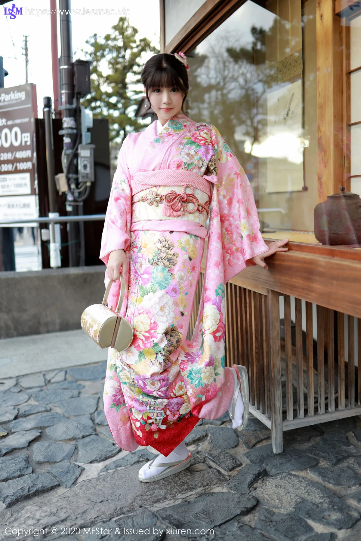 MFStar 模范学院 Vol.254 绚丽和服 朱可儿Flower 日本旅拍写真 - 10