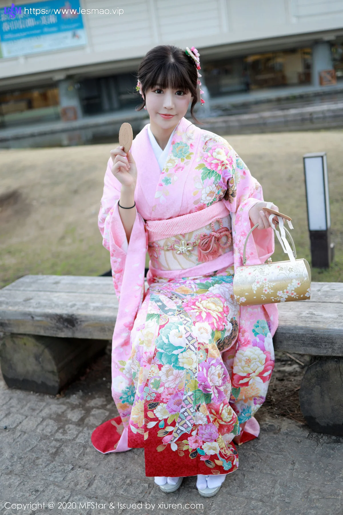 MFStar 模范学院 Vol.254 绚丽和服 朱可儿Flower 日本旅拍写真 - 4
