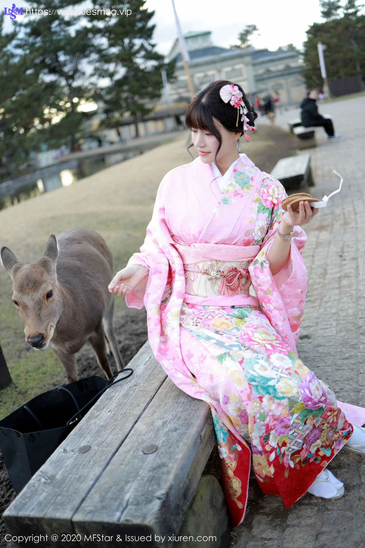 MFStar 模范学院 Vol.254 绚丽和服 朱可儿Flower 日本旅拍写真 - 10