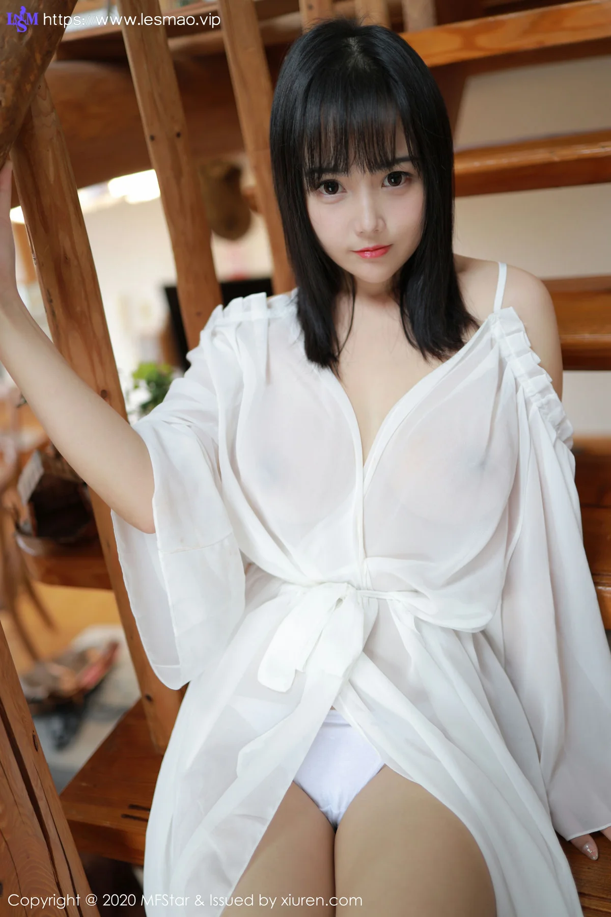 MFStar 模范学院 Vol.260 童颜巨乳 徐微微mia 薄透服饰日本旅... - 5
