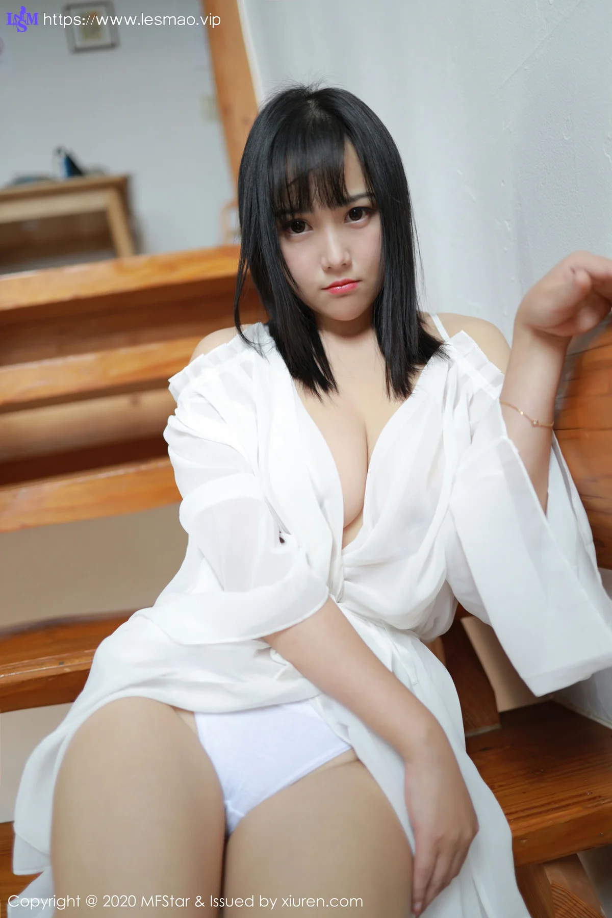 MFStar 模范学院 Vol.260 童颜巨乳 徐微微mia 薄透服饰日本旅... - 7