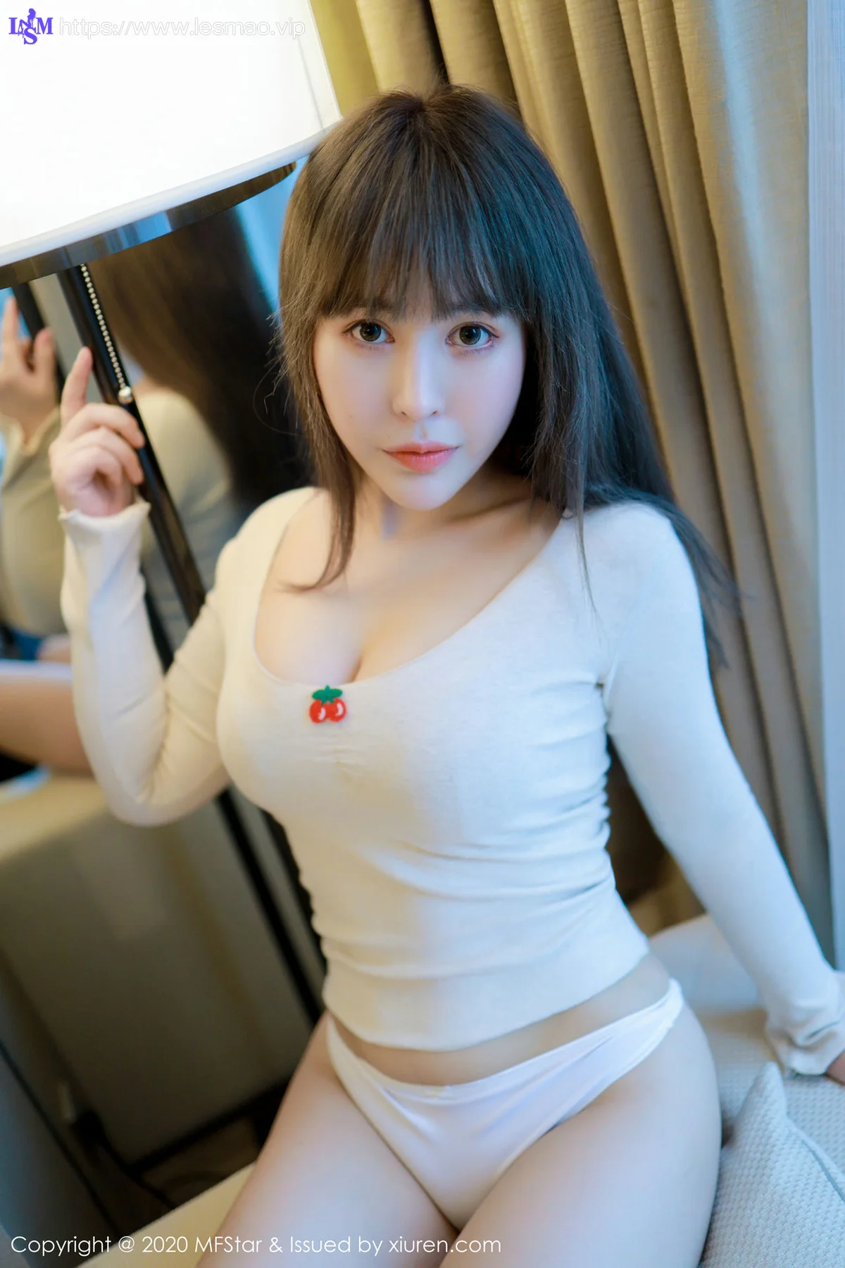 MFStar 模范学院 Vol.284 雪白圆润酥胸  艾莉Evelyn 最新性感写真 - 9
