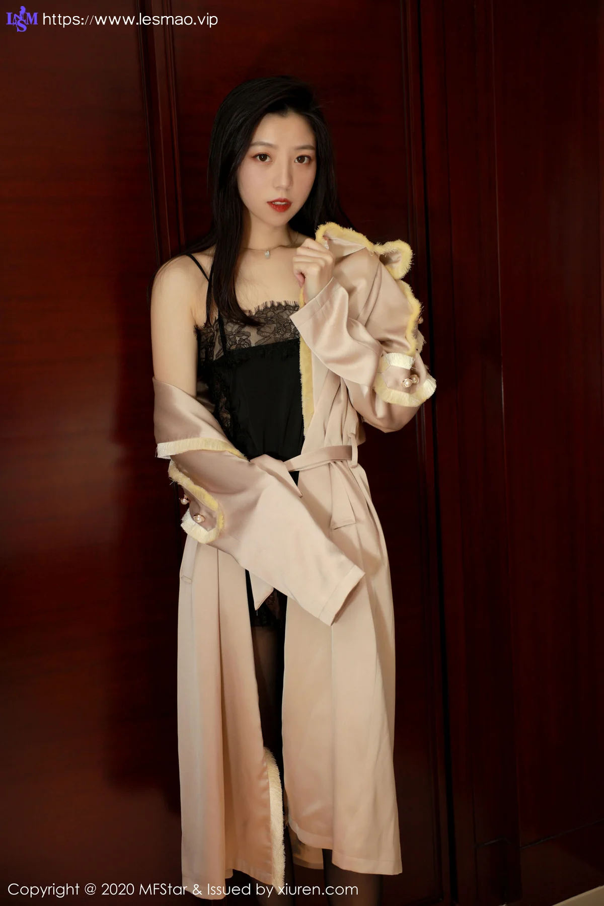MFStar 模范学院 Vol.325  魅惑黑色镂空 言沫 第二套写真 - 6