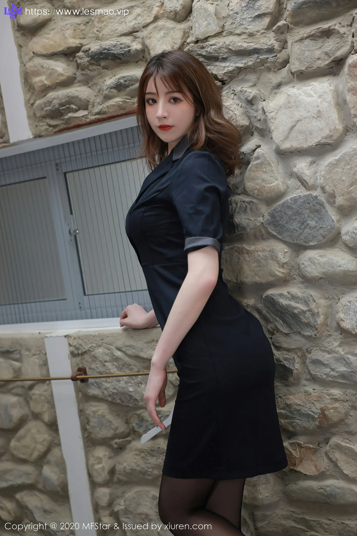 MFStar 模范学院 Vol.337 制服旅拍黑丝  yoo优优 - 6