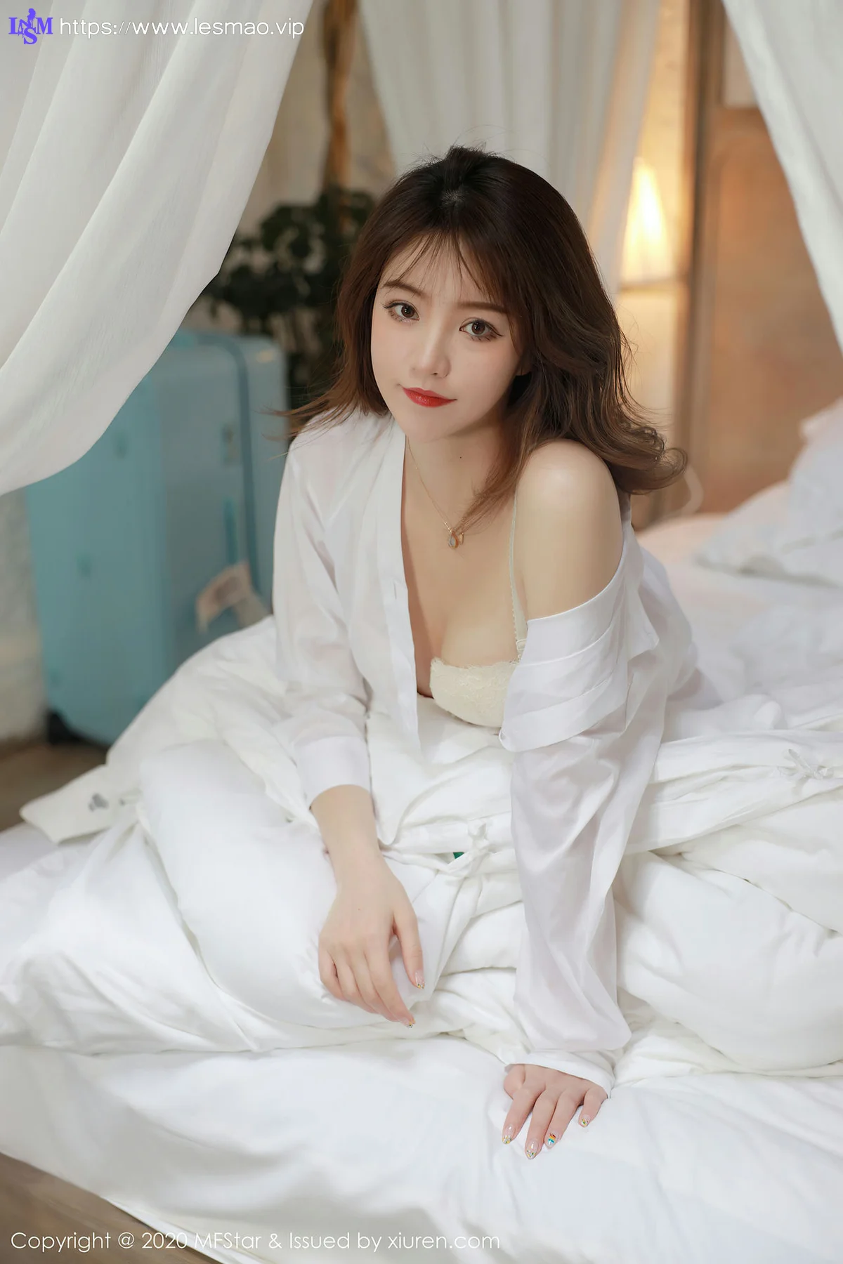 MFStar 模范学院 Vol.369  yoo优优 白色短裙妩媚动人 - 1