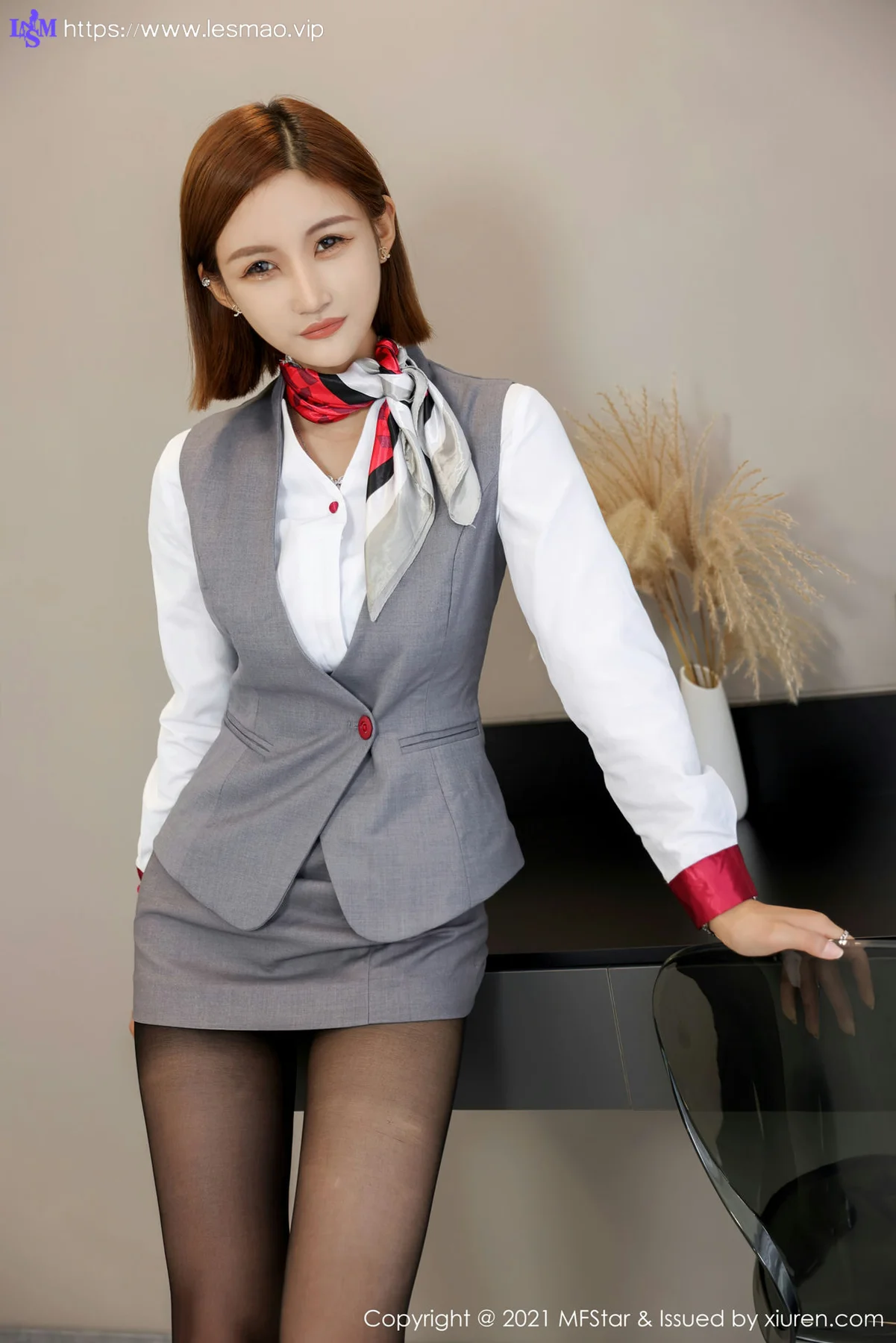 MFStar 模范学院 Vol.539 新人模特短发美女 王蜜 第二套写真 - 1