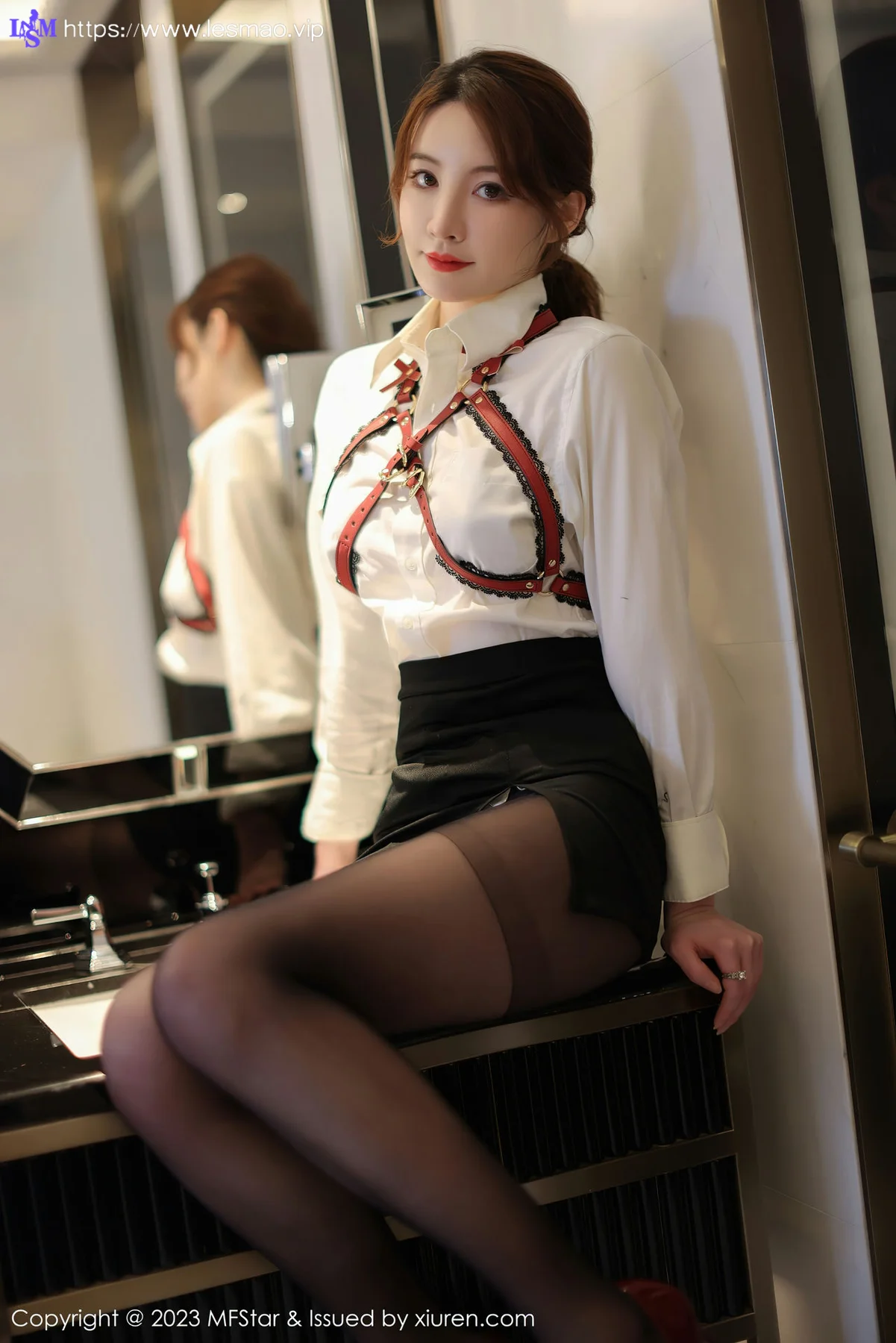 MFStar 模范学院 Vol.615 yoo优优 魅惑黑丝衣写真 - 5