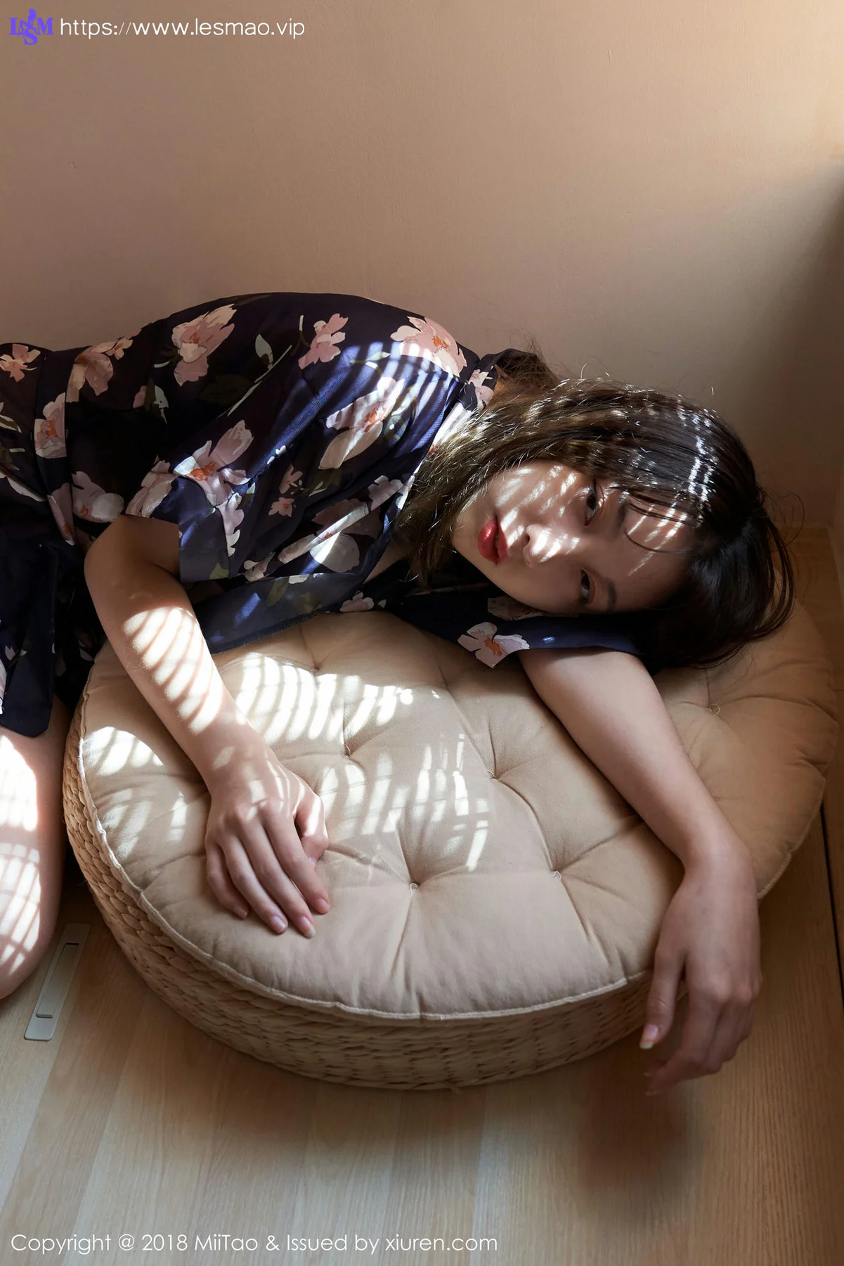 MiiTao 蜜桃社 Vol.121 美绪 大胸美女制服 - 2