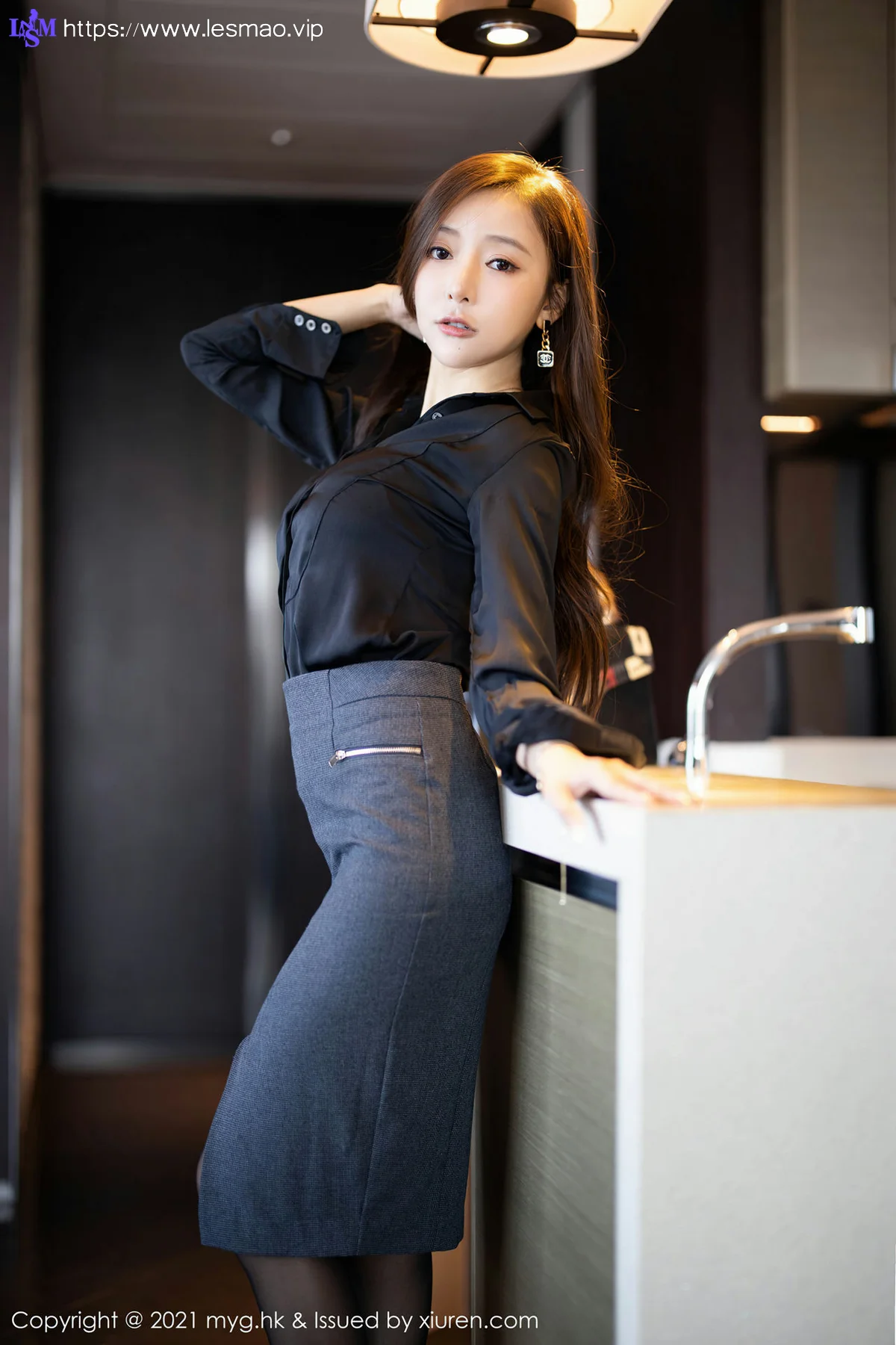 MyGirl 美媛馆 Vol.536 职场OL制服 王馨瑶yanni 江浙沪旅拍写3 - 5