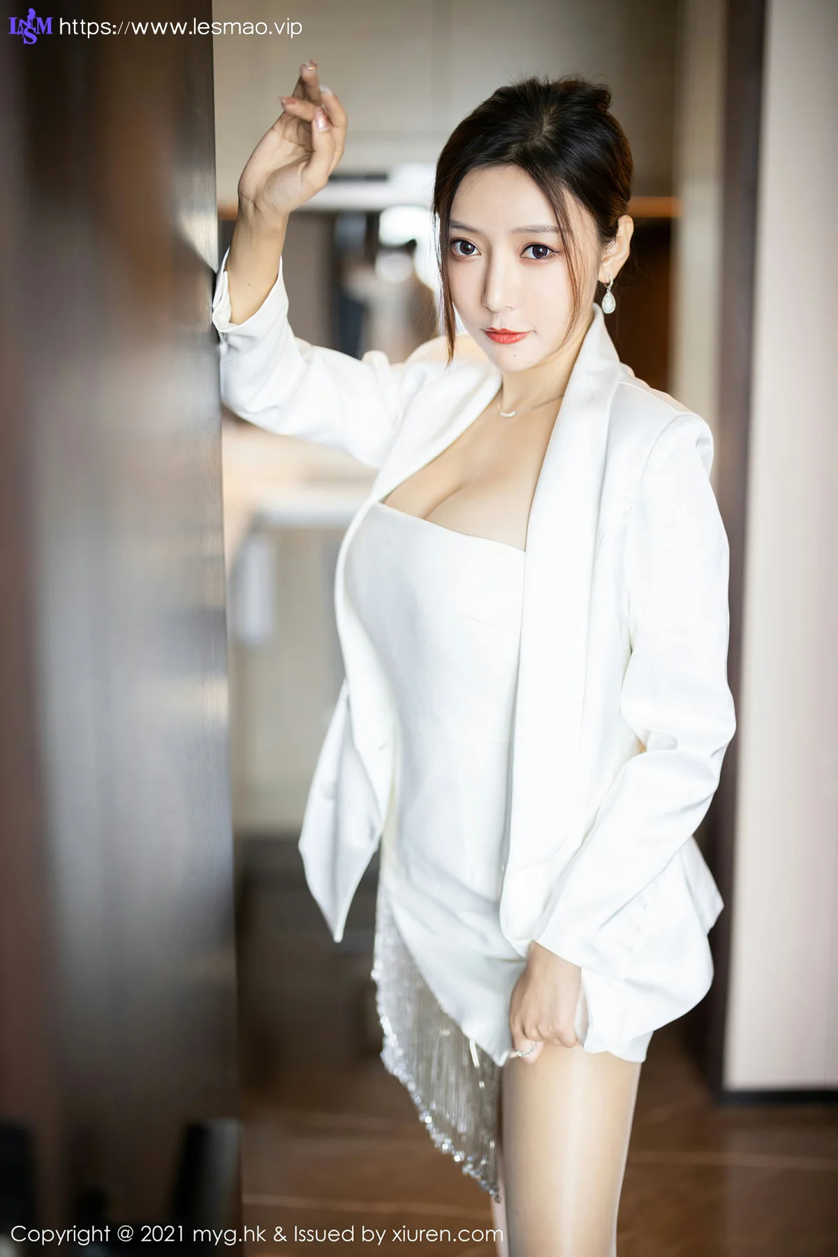 MyGirl 美媛馆 Vol.541 丝足美腿 王馨瑶yanni 江浙沪旅拍写真3 - 1