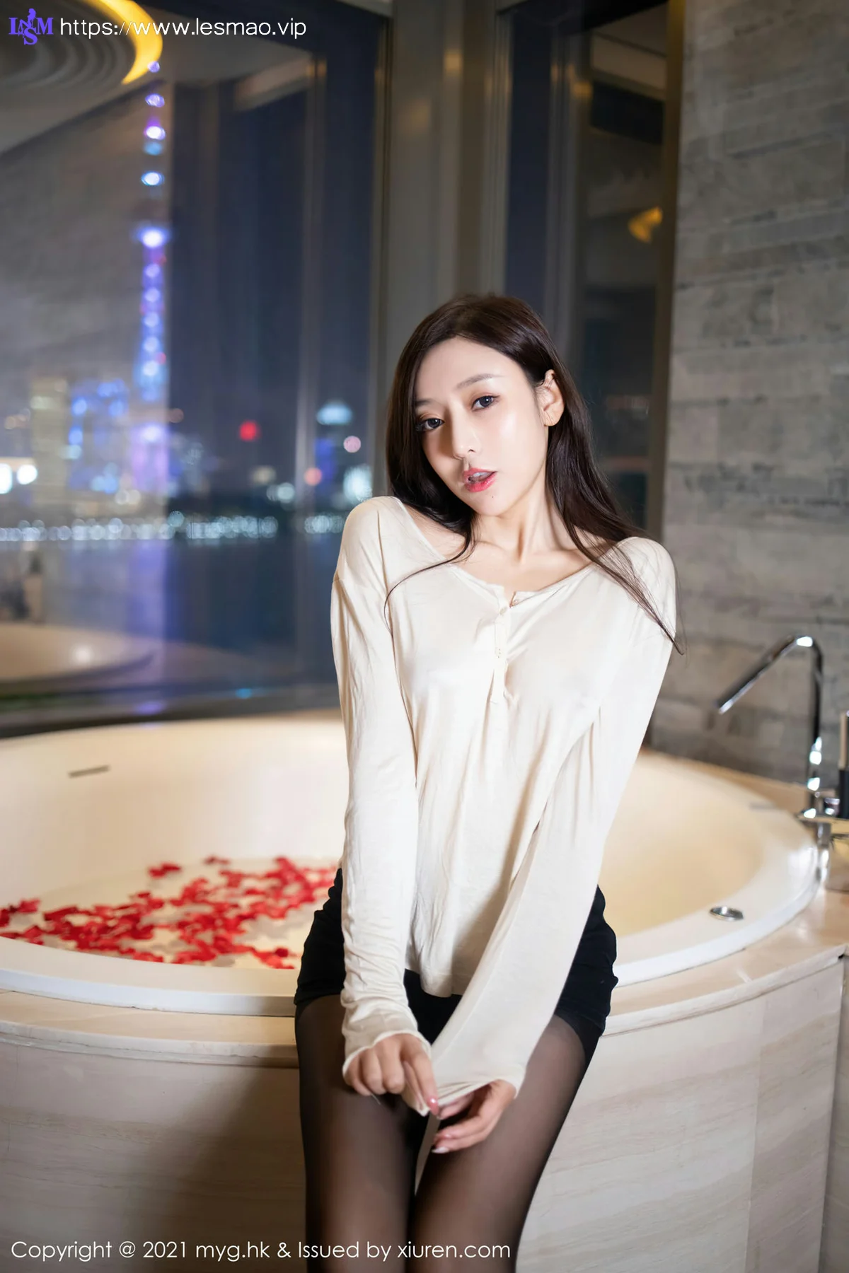 MyGirl 美媛馆 Vol.555 浴室花瓣浴 王馨瑶yanni 江浙沪旅拍2 - 6
