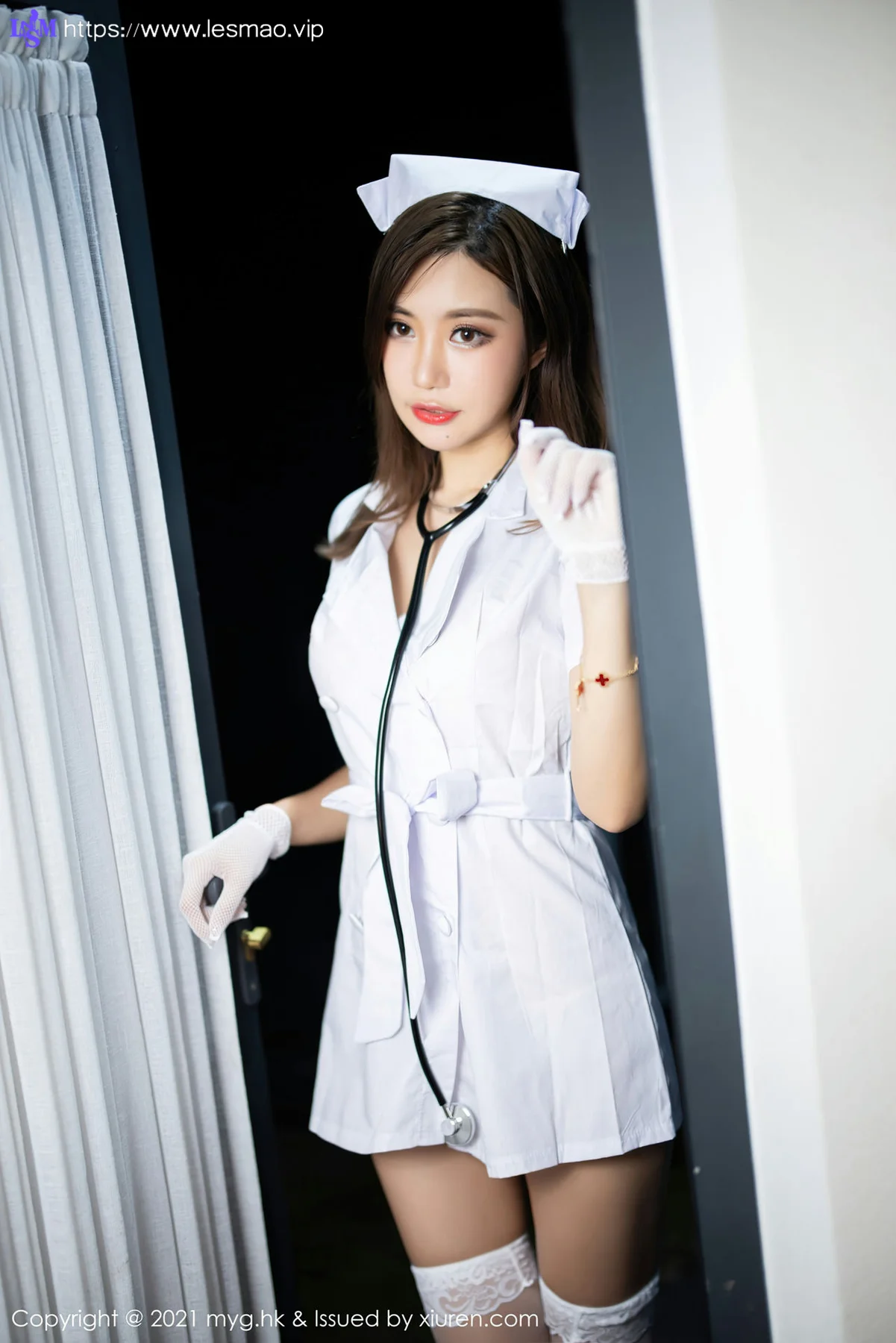 MyGirl 美媛馆 Vol.578 护士制服主题 绮里嘉Carina 杭州旅拍111 - 1