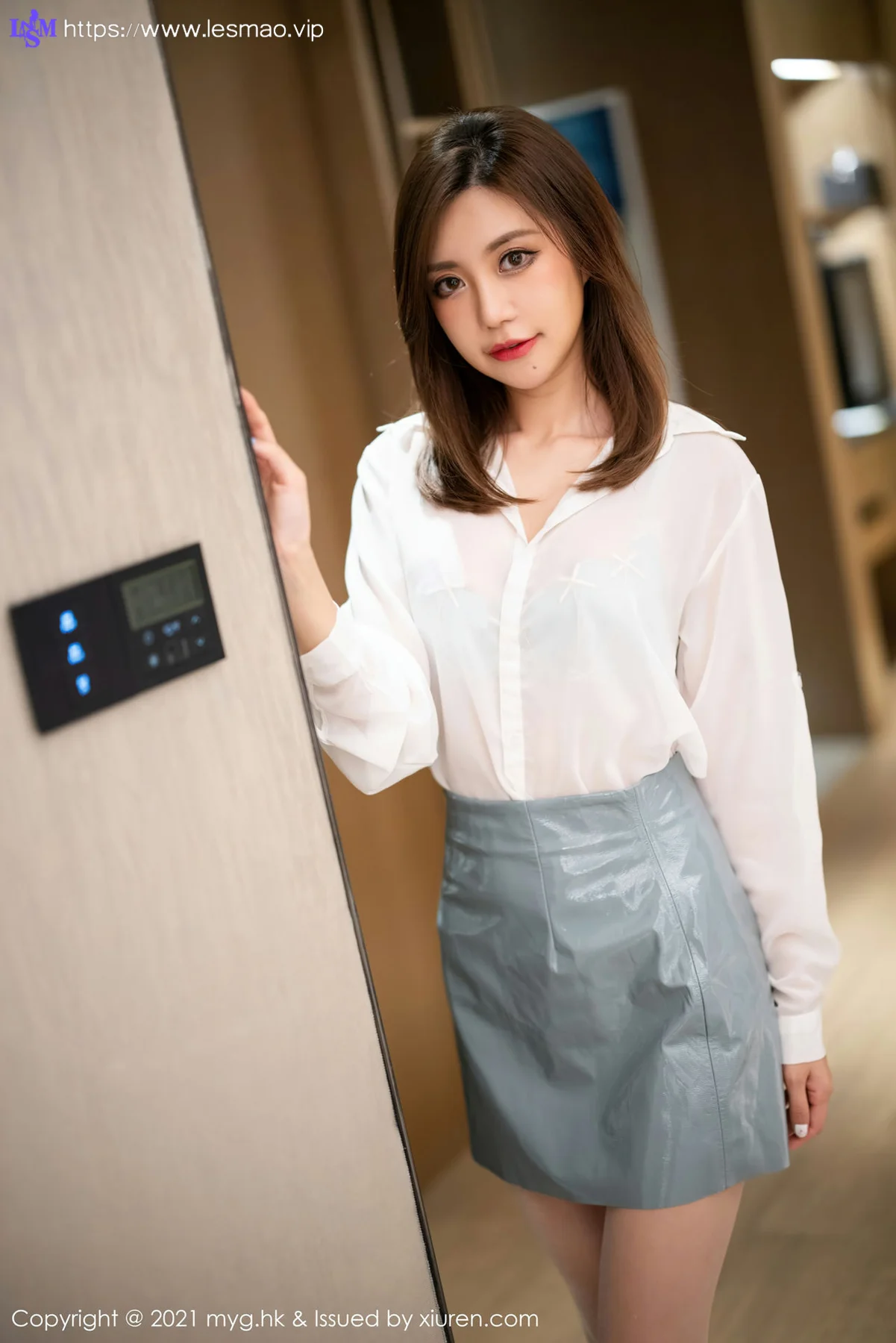 MyGirl 美媛馆 Vol.583 薄荷绿皮裙OL 绮里嘉Carina 杭州旅拍111 - 1