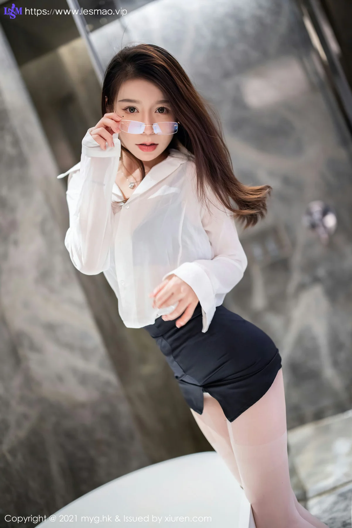 MyGirl 美媛馆 Vol.589 OL系列 vetiver嘉宝贝儿 杭州旅拍22 - 9