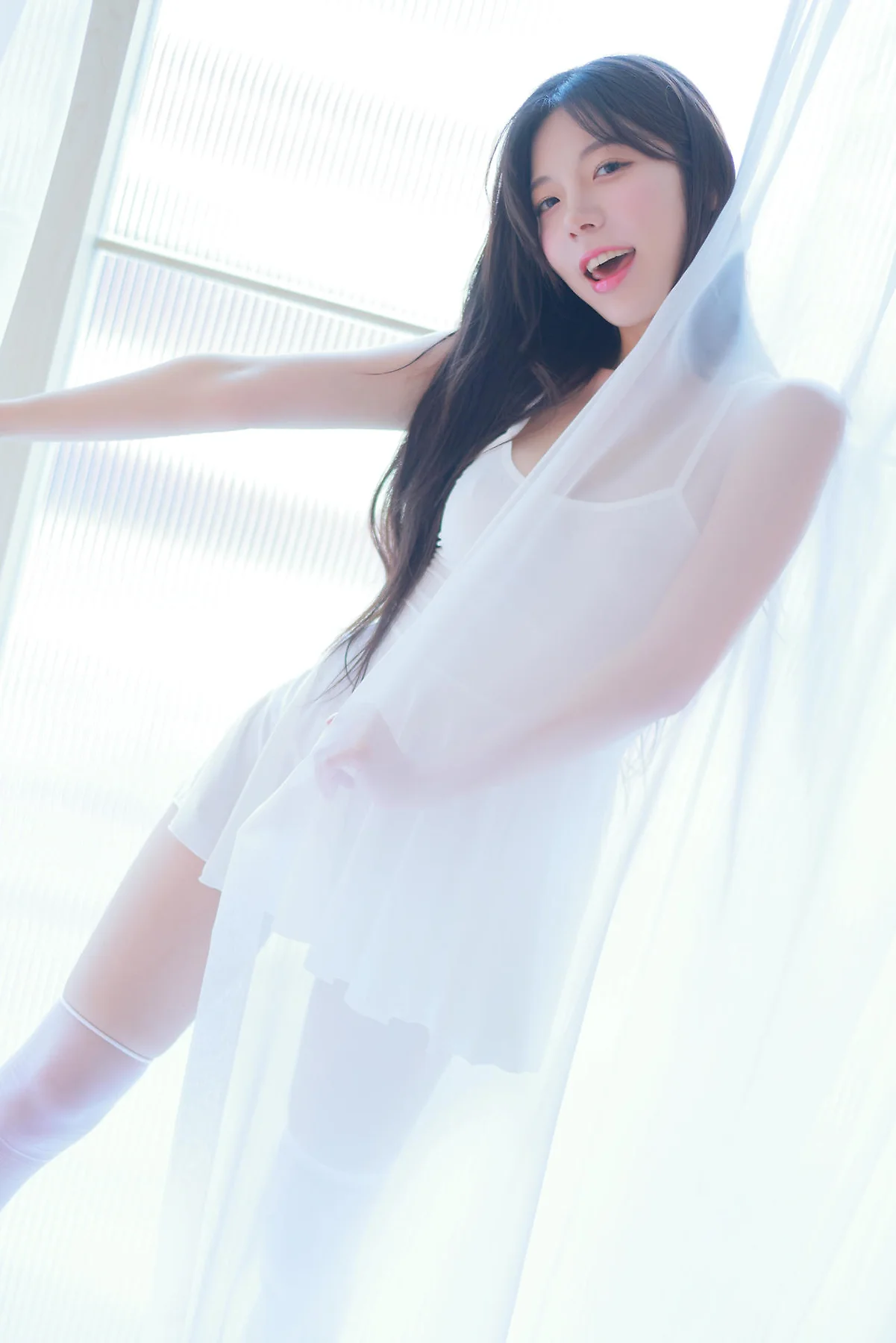 Patreon No.038 leeesovely李素英白色丝袜背心 - 1